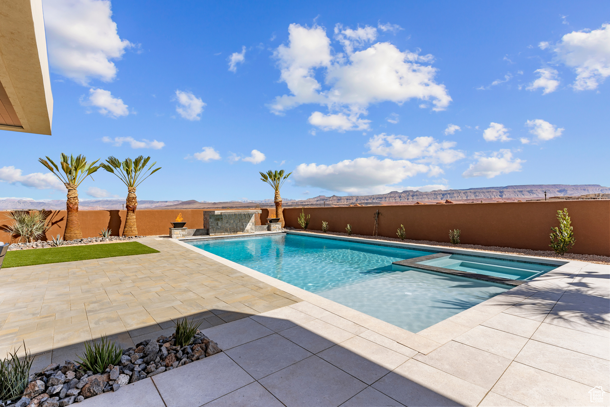 ESTATES AT SAND HOLLOW 2 - Residential