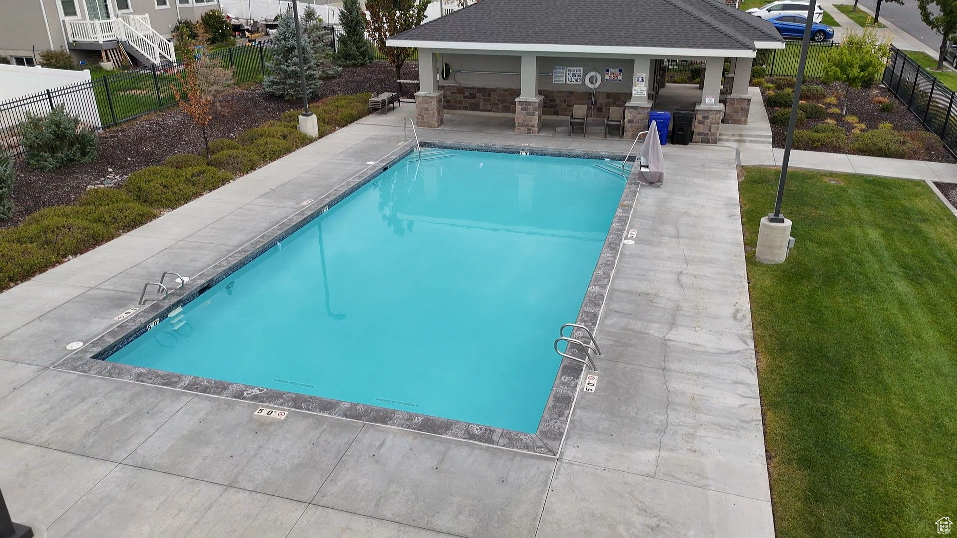 MONTEREY EST - Residential