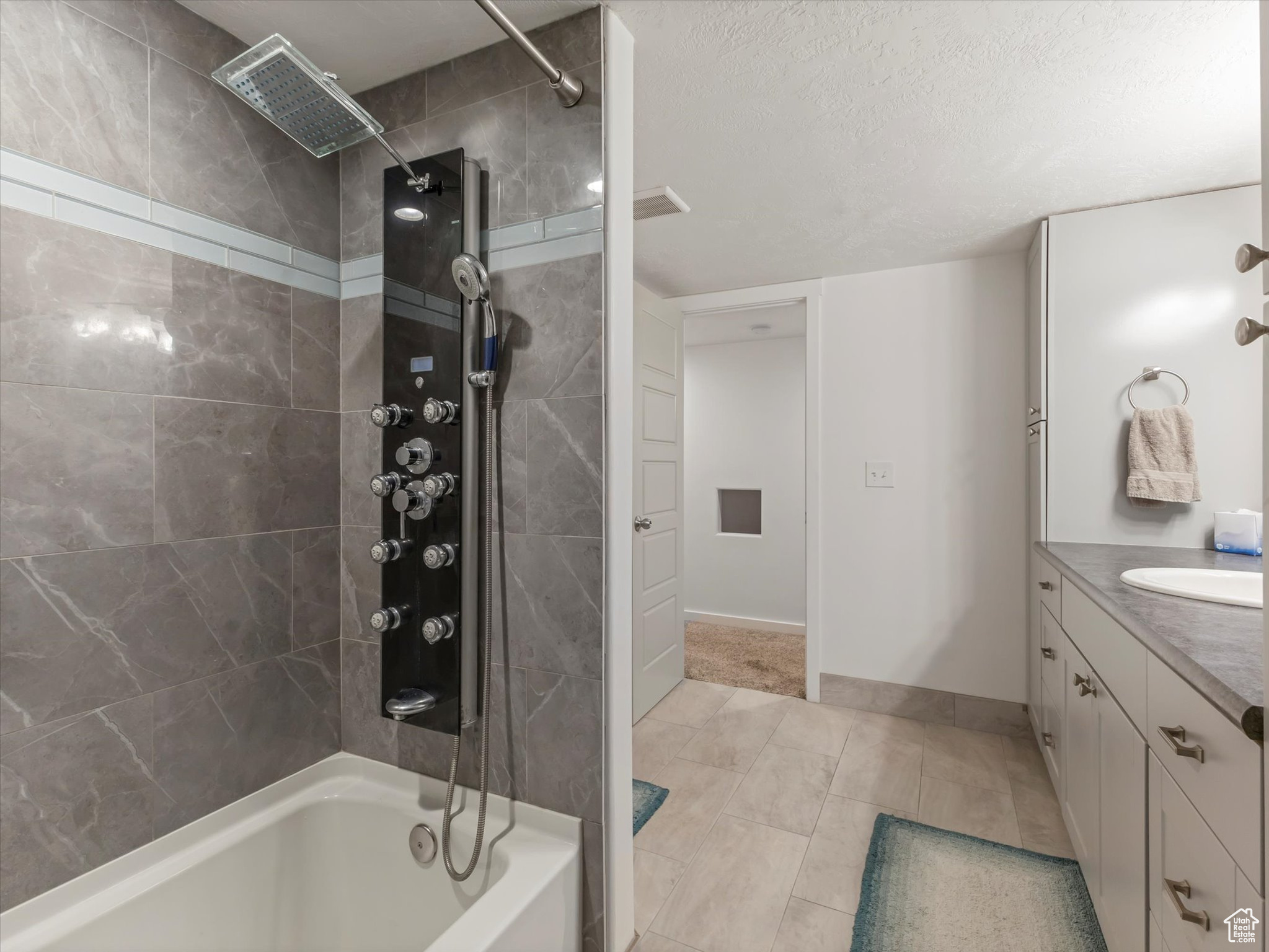 MONTEREY EST - Residential