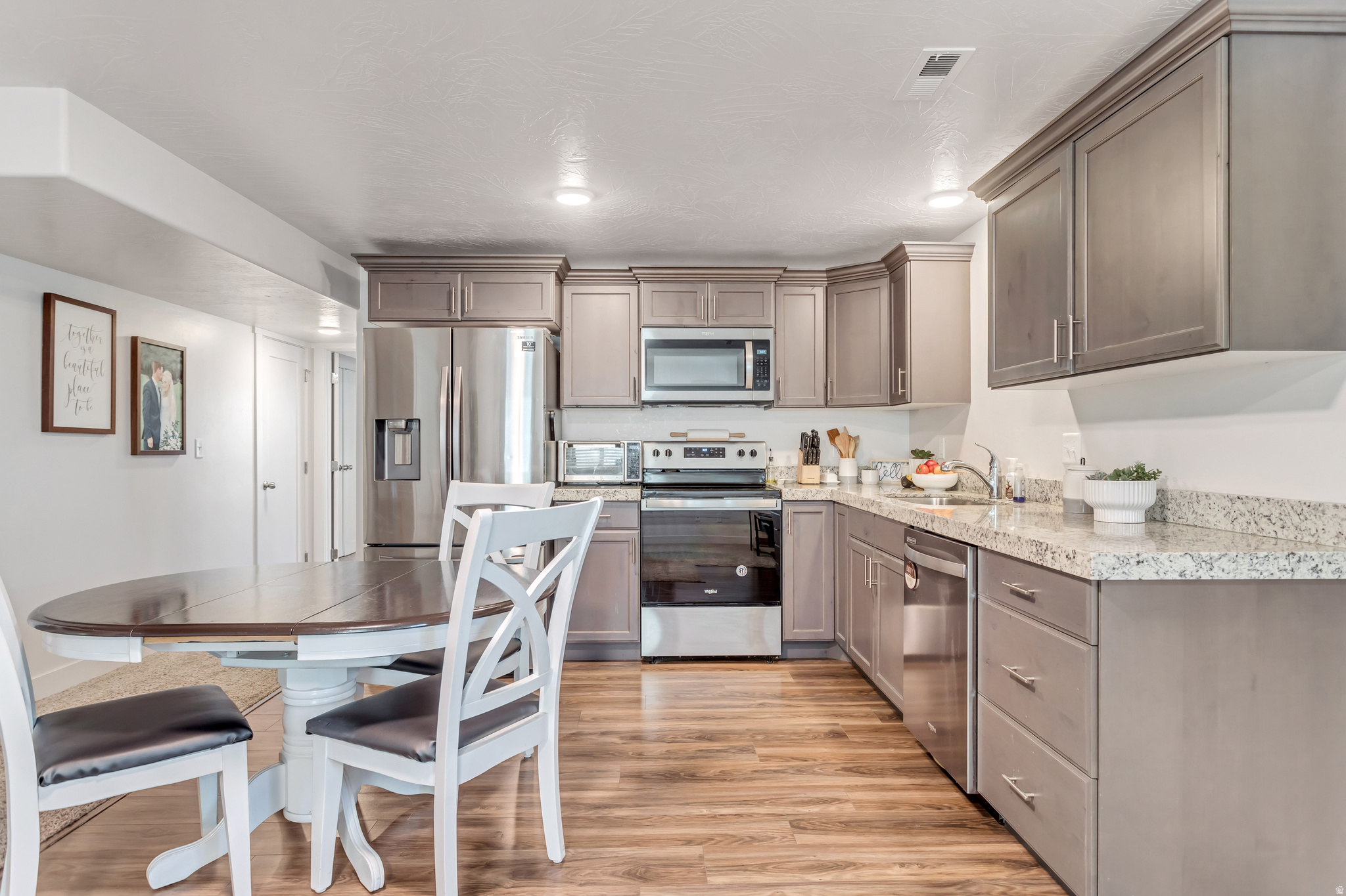 SILVERLAKE - Residential