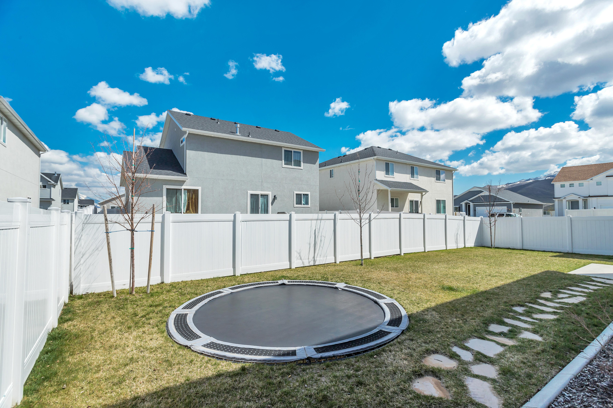 SILVERLAKE - Residential