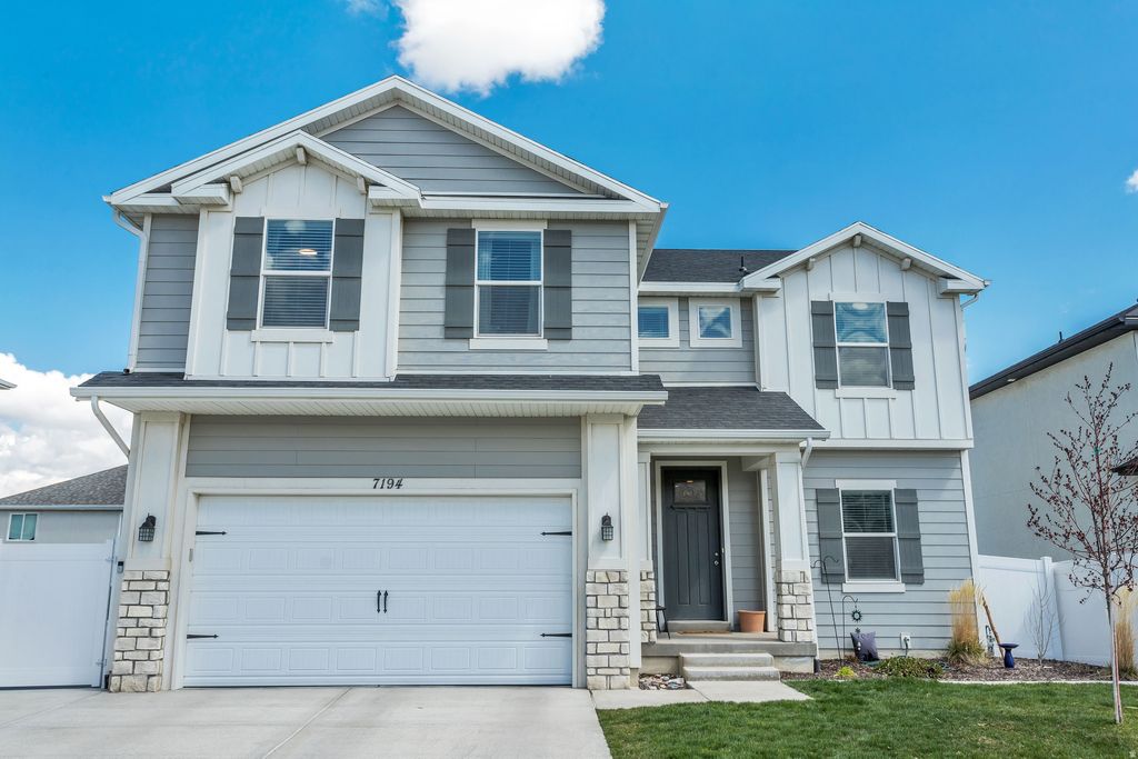 Photo of 7194 N SILVER CREEK WAY WAY E, Eagle Mountain, UT 84005 (MLS # 2150884)