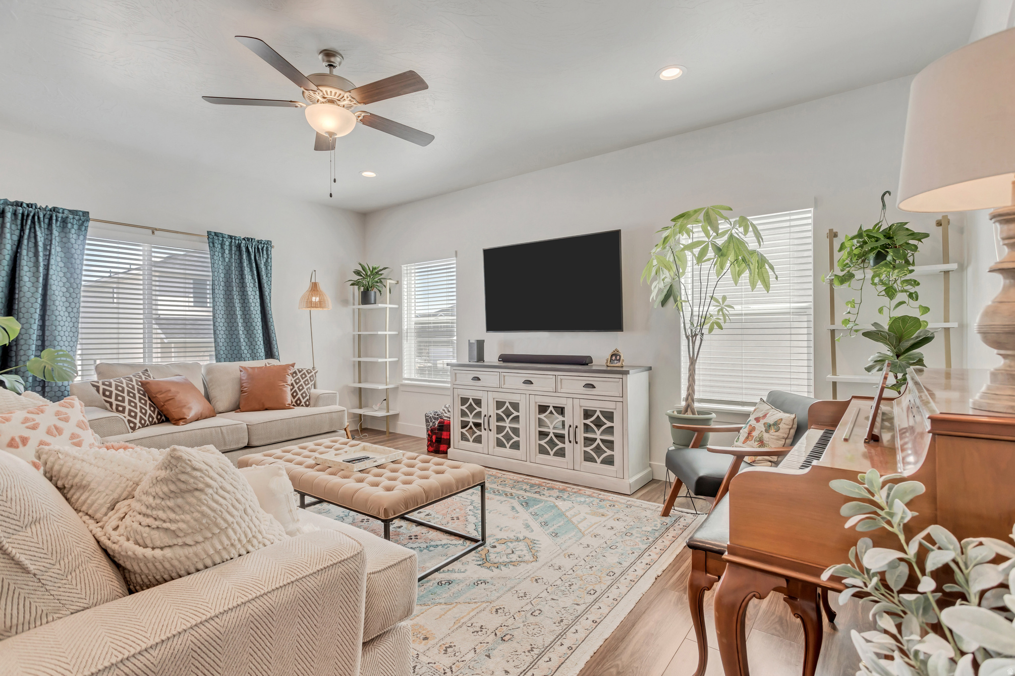 SILVERLAKE - Residential