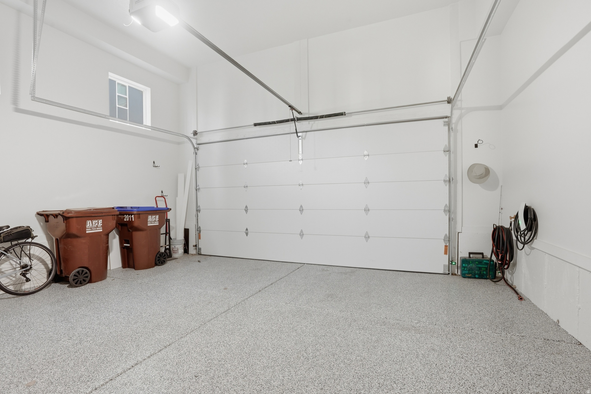 HOLLADAY HILLS - Residential