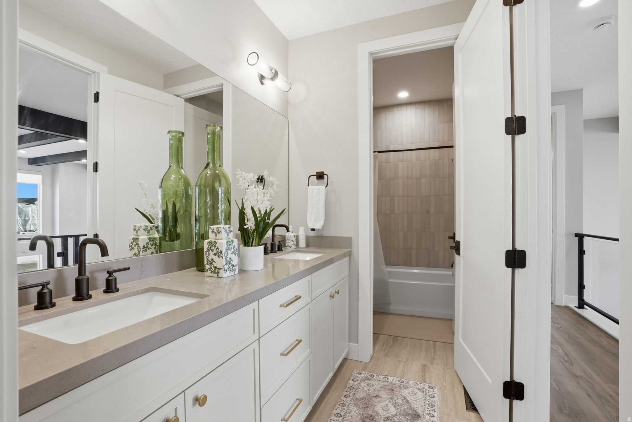 HOLLADAY HILLS - Residential