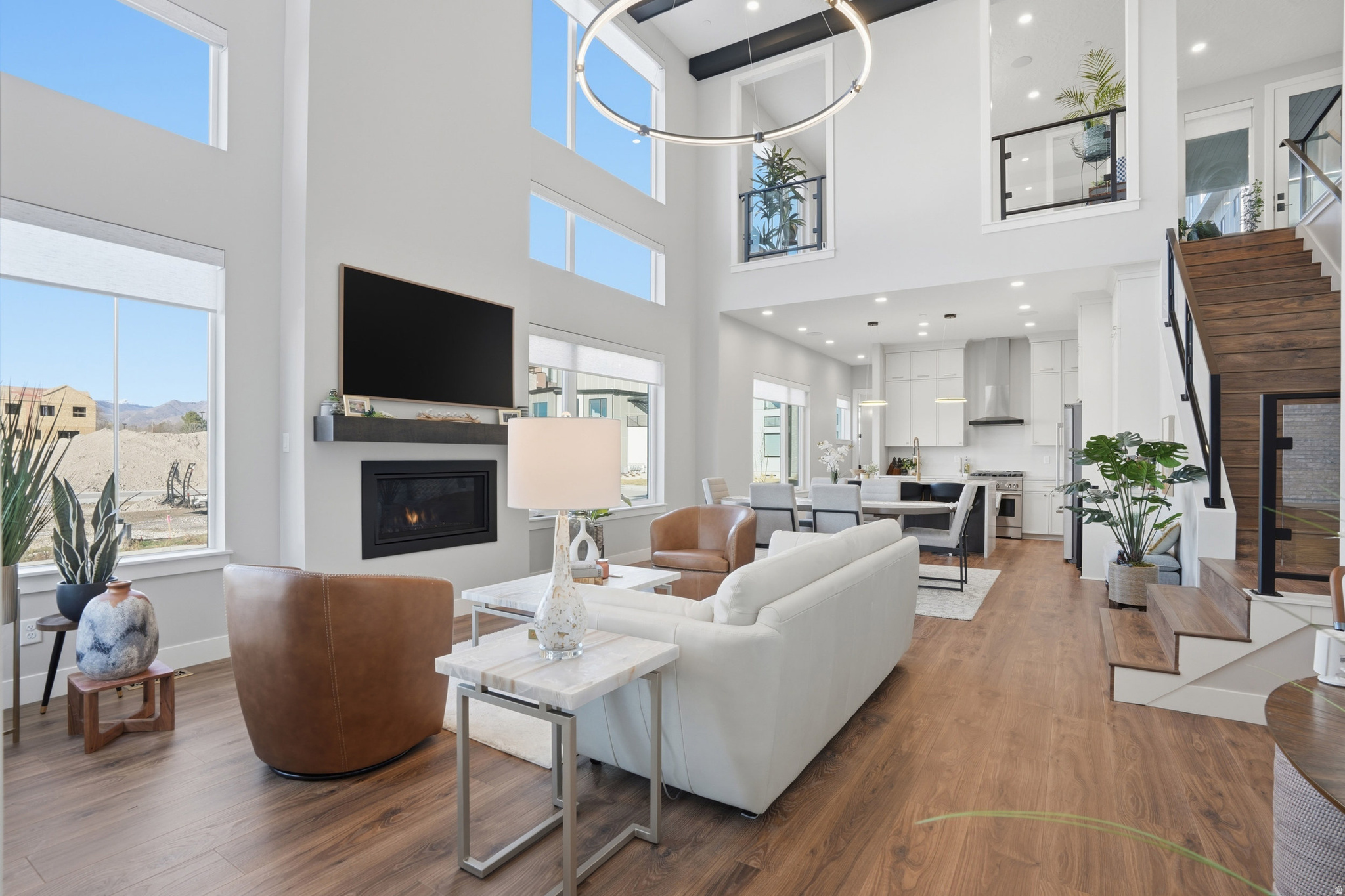 HOLLADAY HILLS - Residential