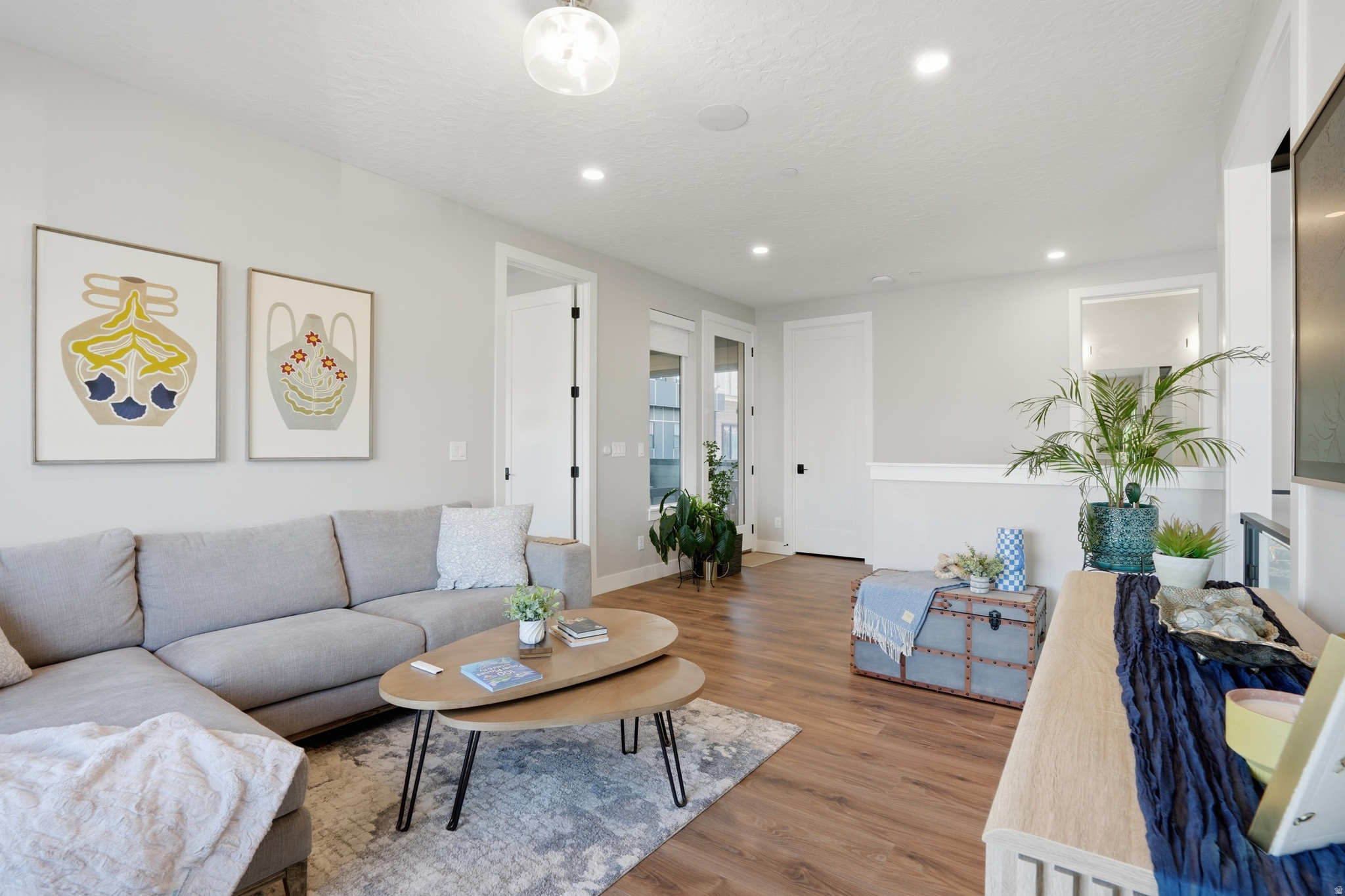 HOLLADAY HILLS - Residential