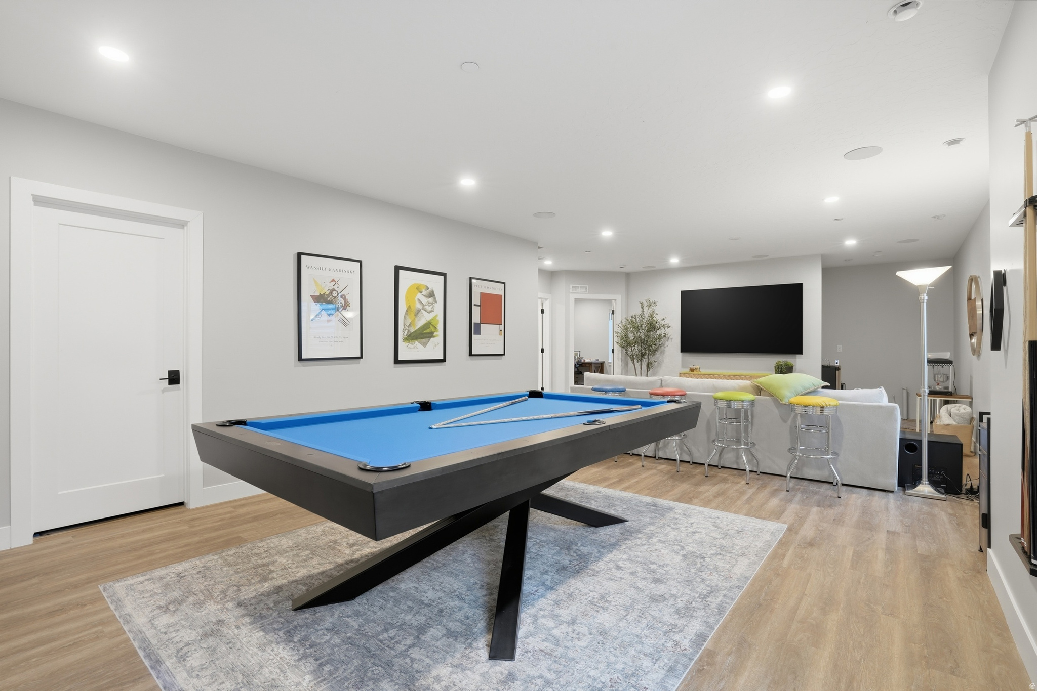 HOLLADAY HILLS - Residential