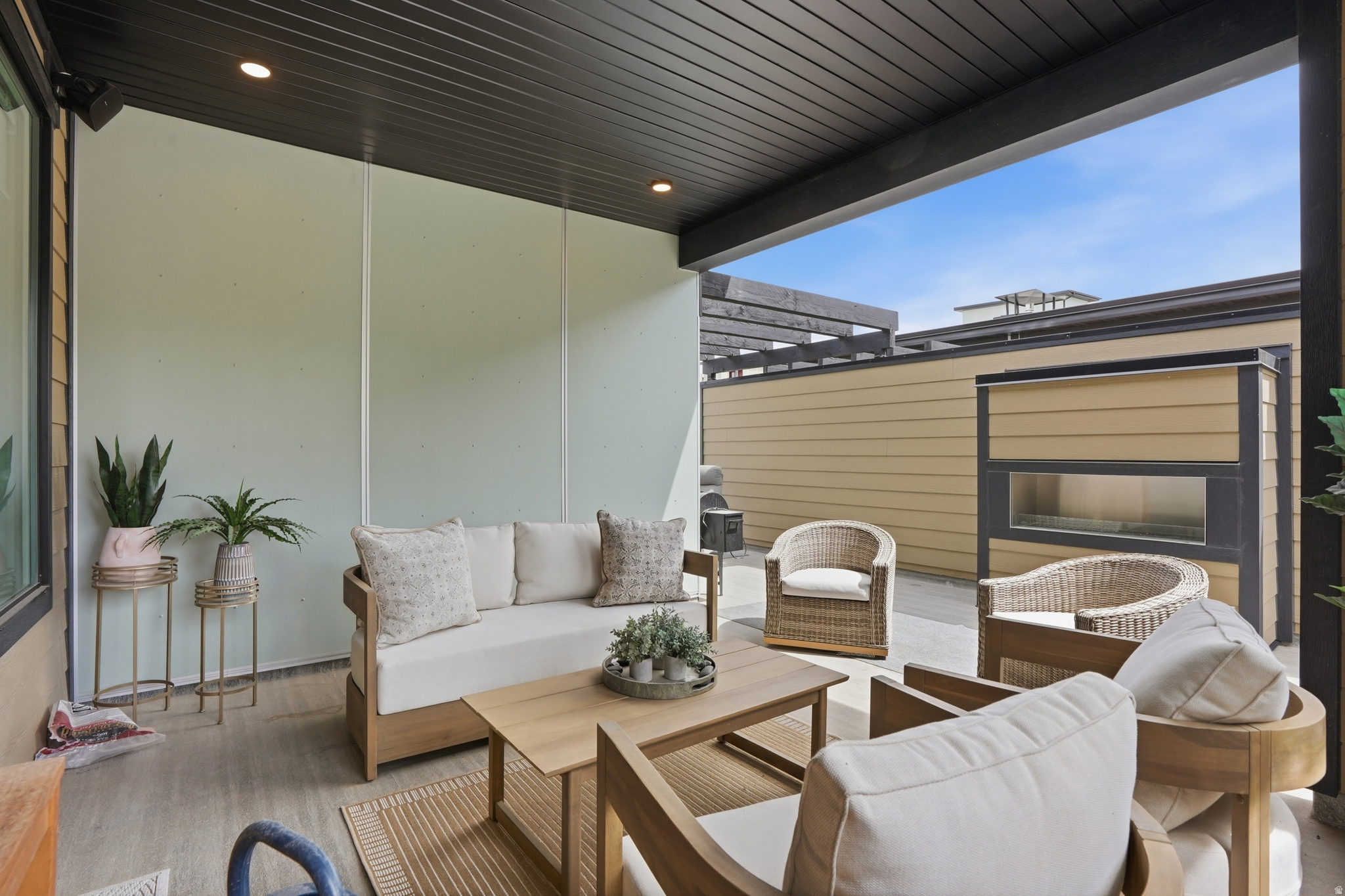 HOLLADAY HILLS - Residential