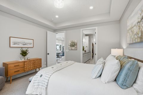 Tiny photo for 2011 E BEVERLY DR, Holladay, UT 84117 (MLS # 2151589)