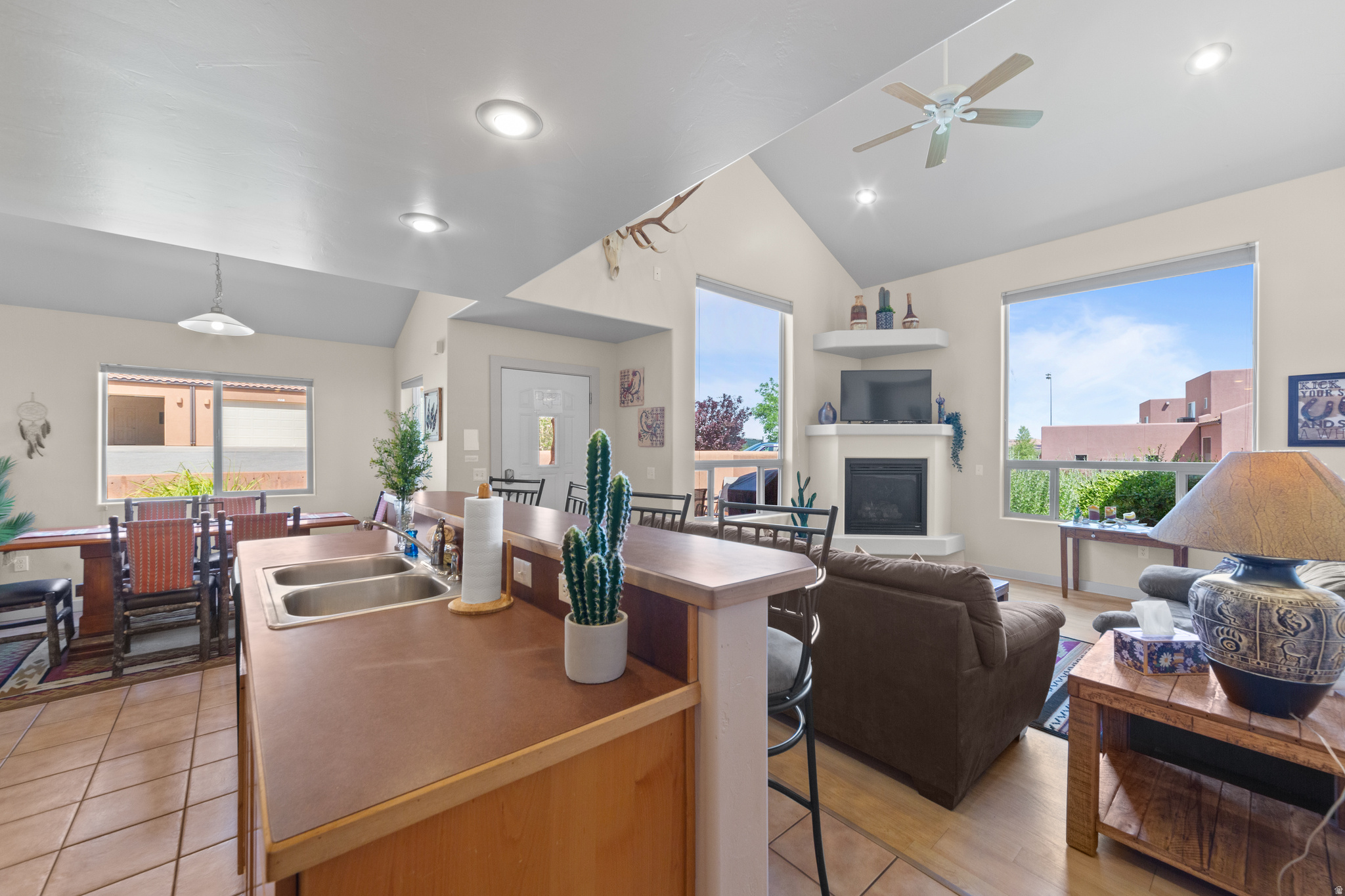 RIM VILLAGE VISTAS - Residential