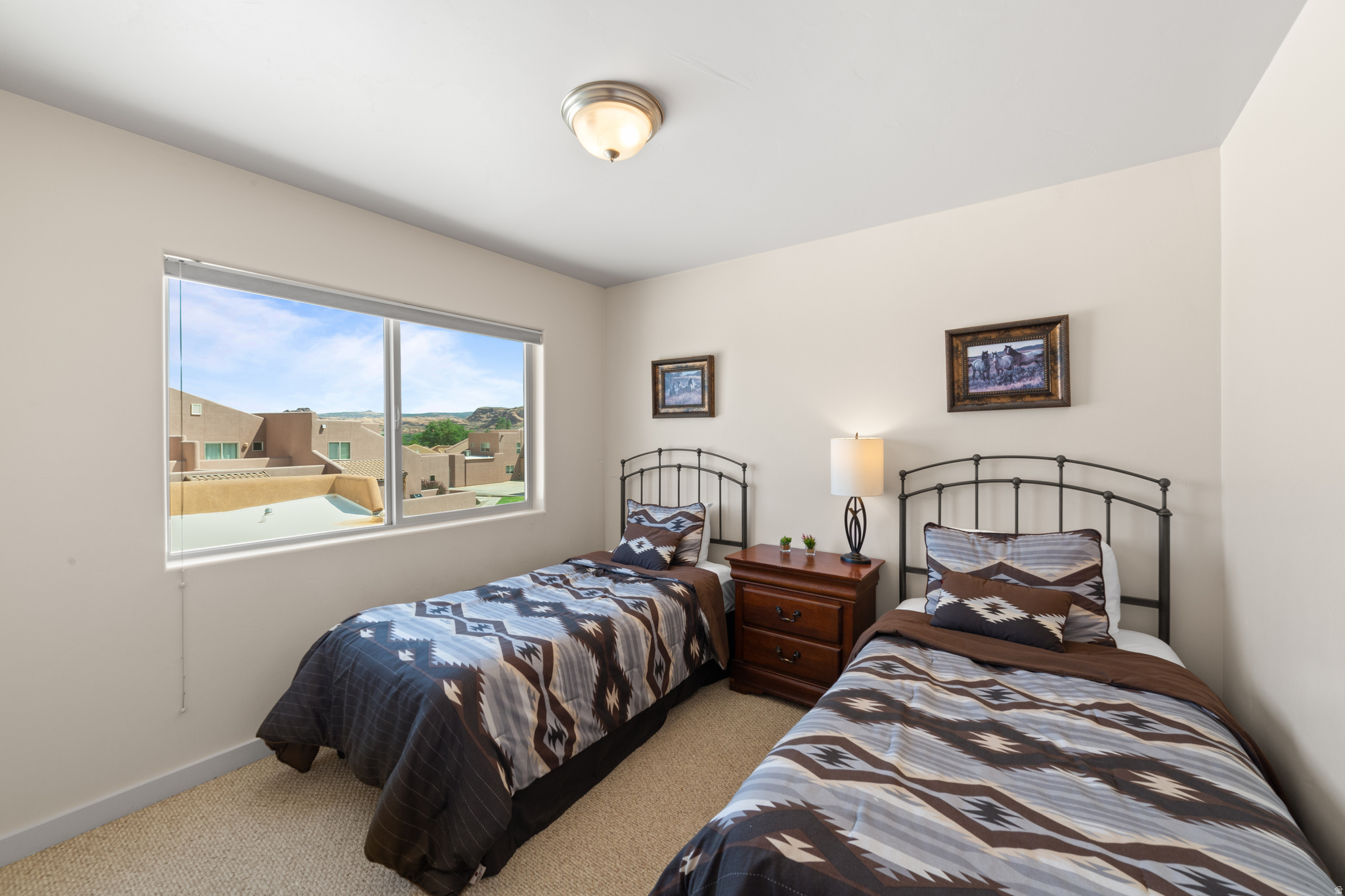 RIM VILLAGE VISTAS - Residential