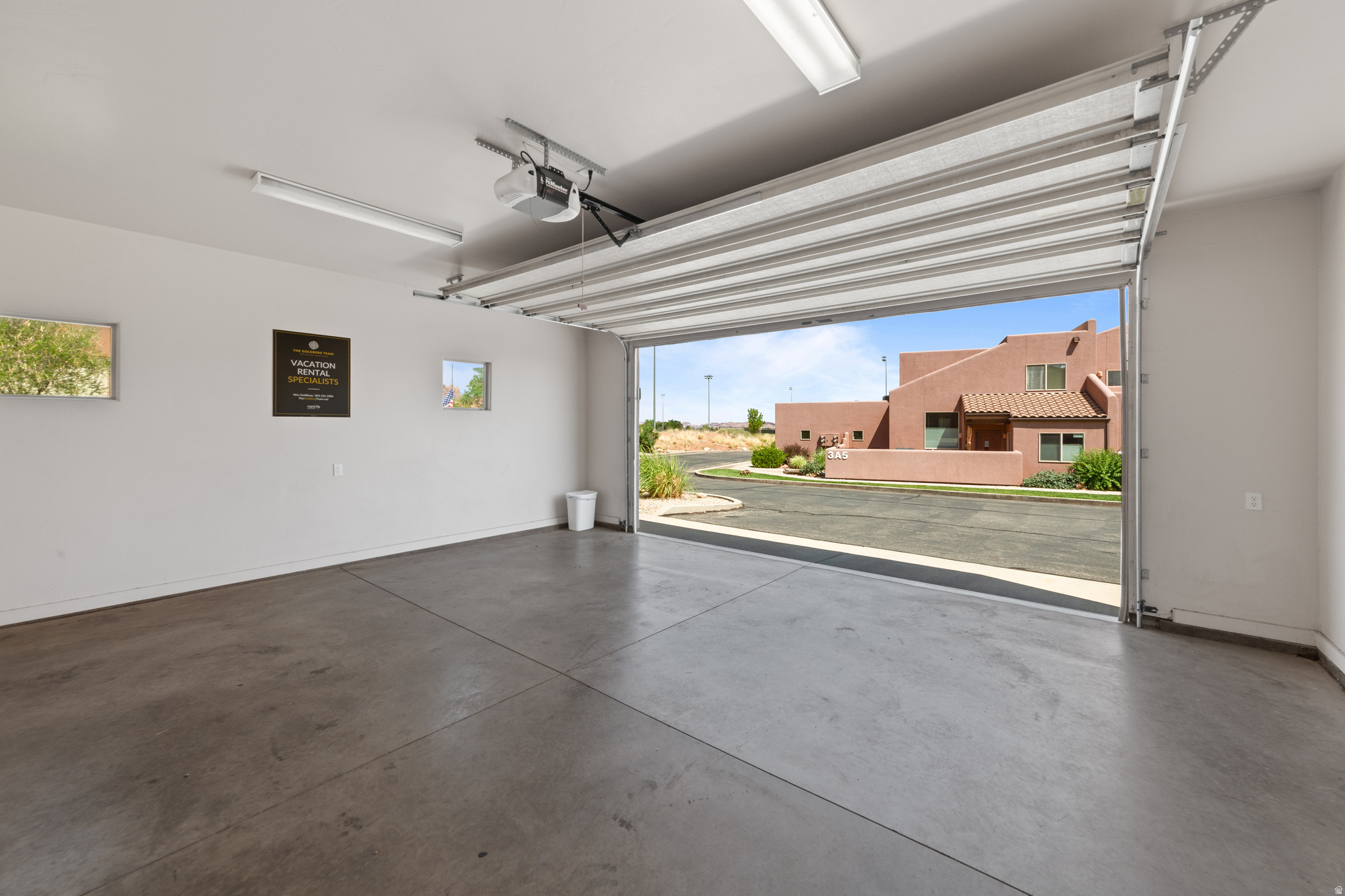 RIM VILLAGE VISTAS - Residential