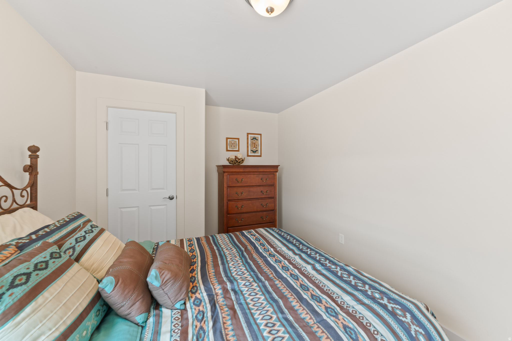 RIM VILLAGE VISTAS - Residential