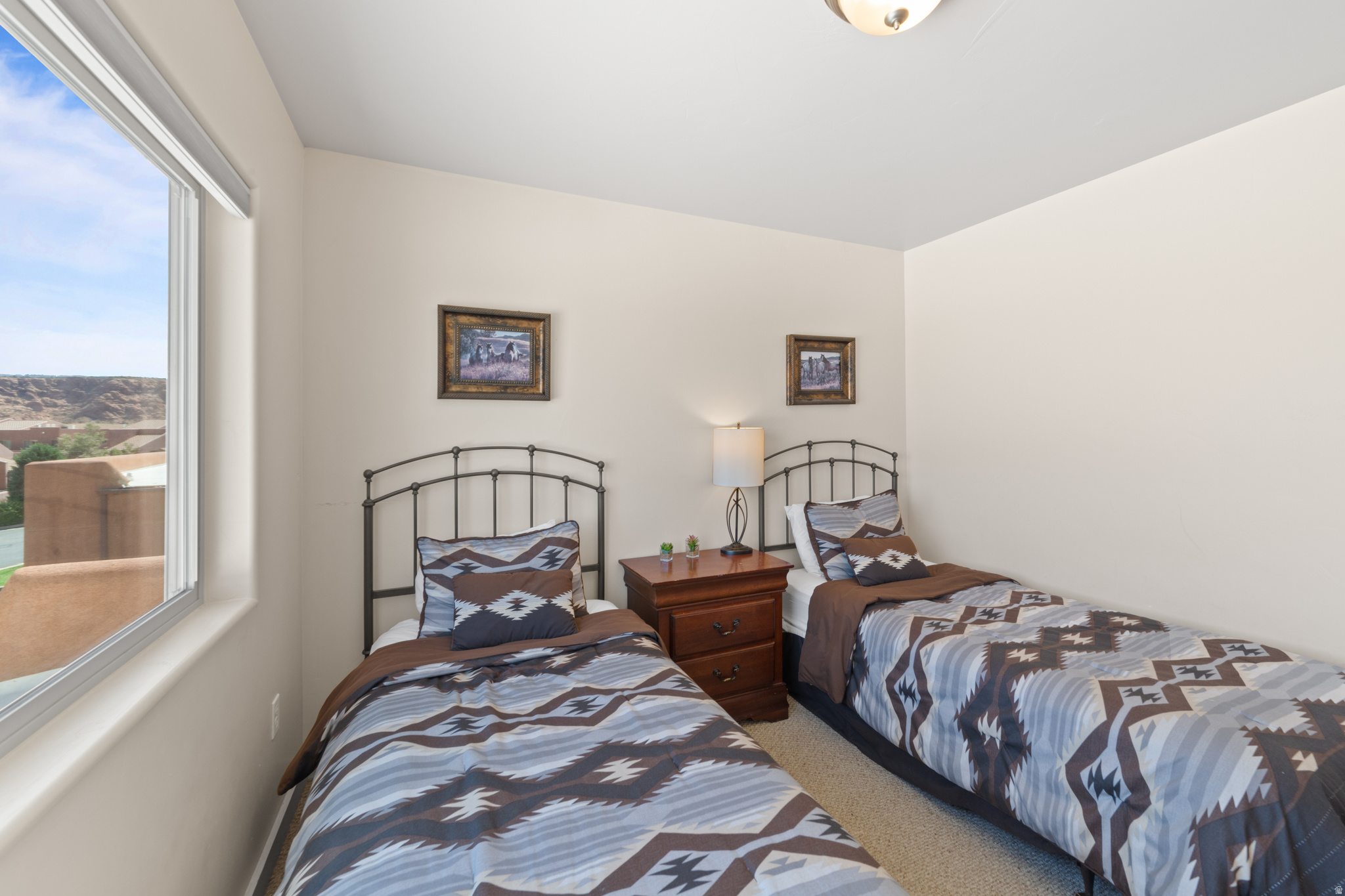 RIM VILLAGE VISTAS - Residential