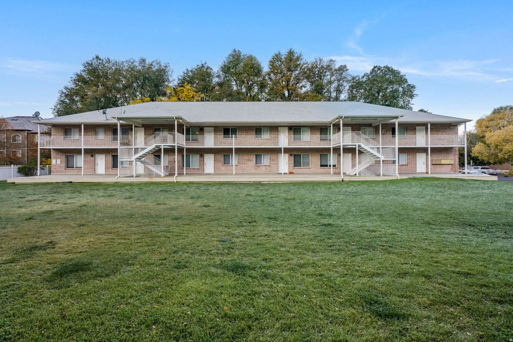 Photo of 856 E 300 S, Provo, UT 84606 (MLS # 2131070)