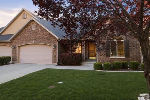 Photo of 755 N 400 E, Springville, UT 84663 (MLS # 2176183)