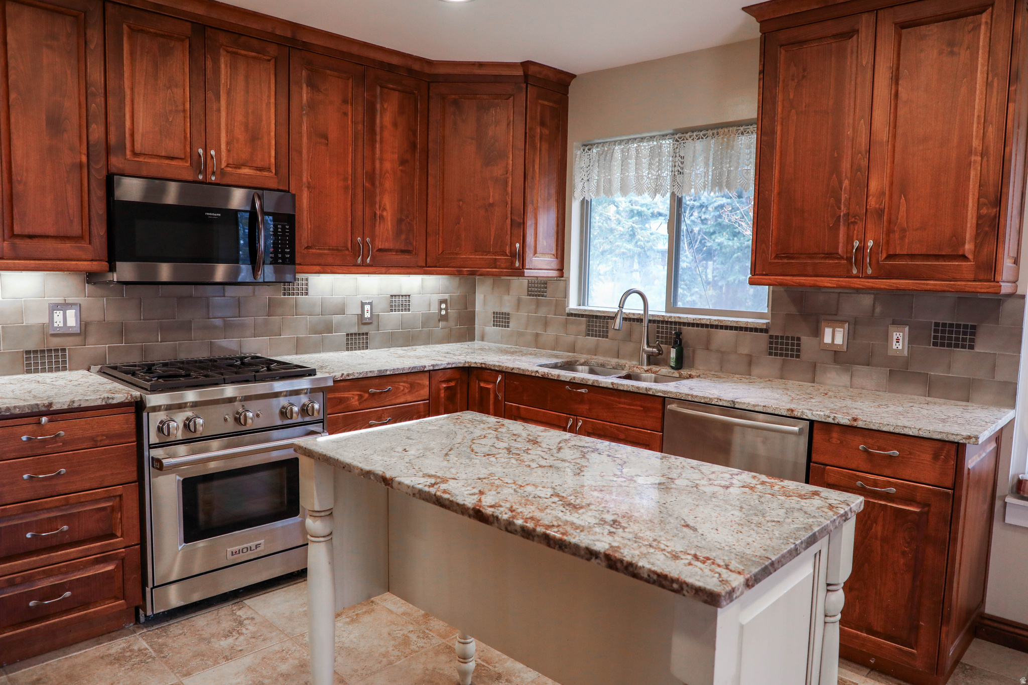 MT OLYMPUS HILLS - Residential