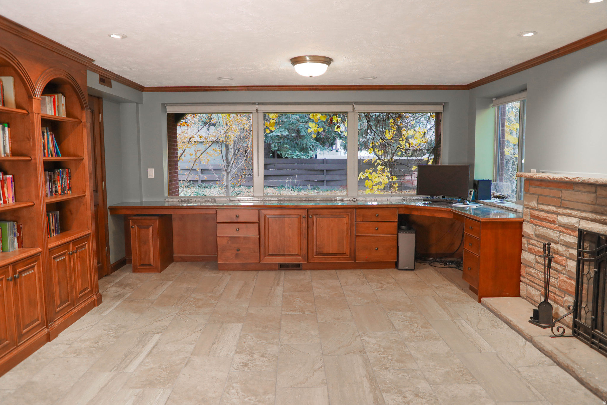 MT OLYMPUS HILLS - Residential