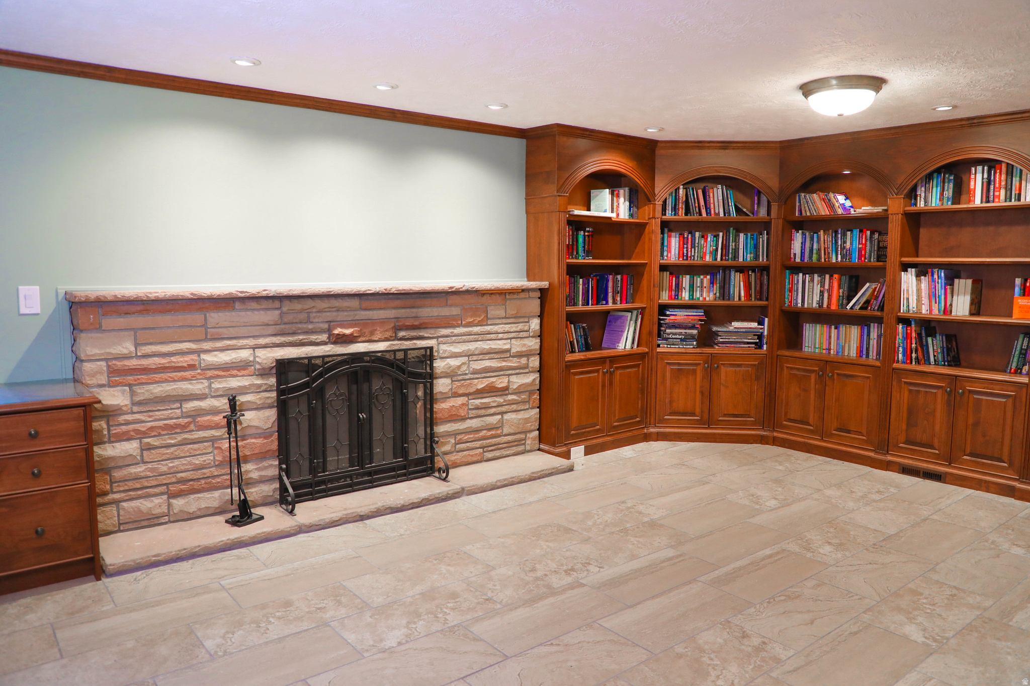 MT OLYMPUS HILLS - Residential