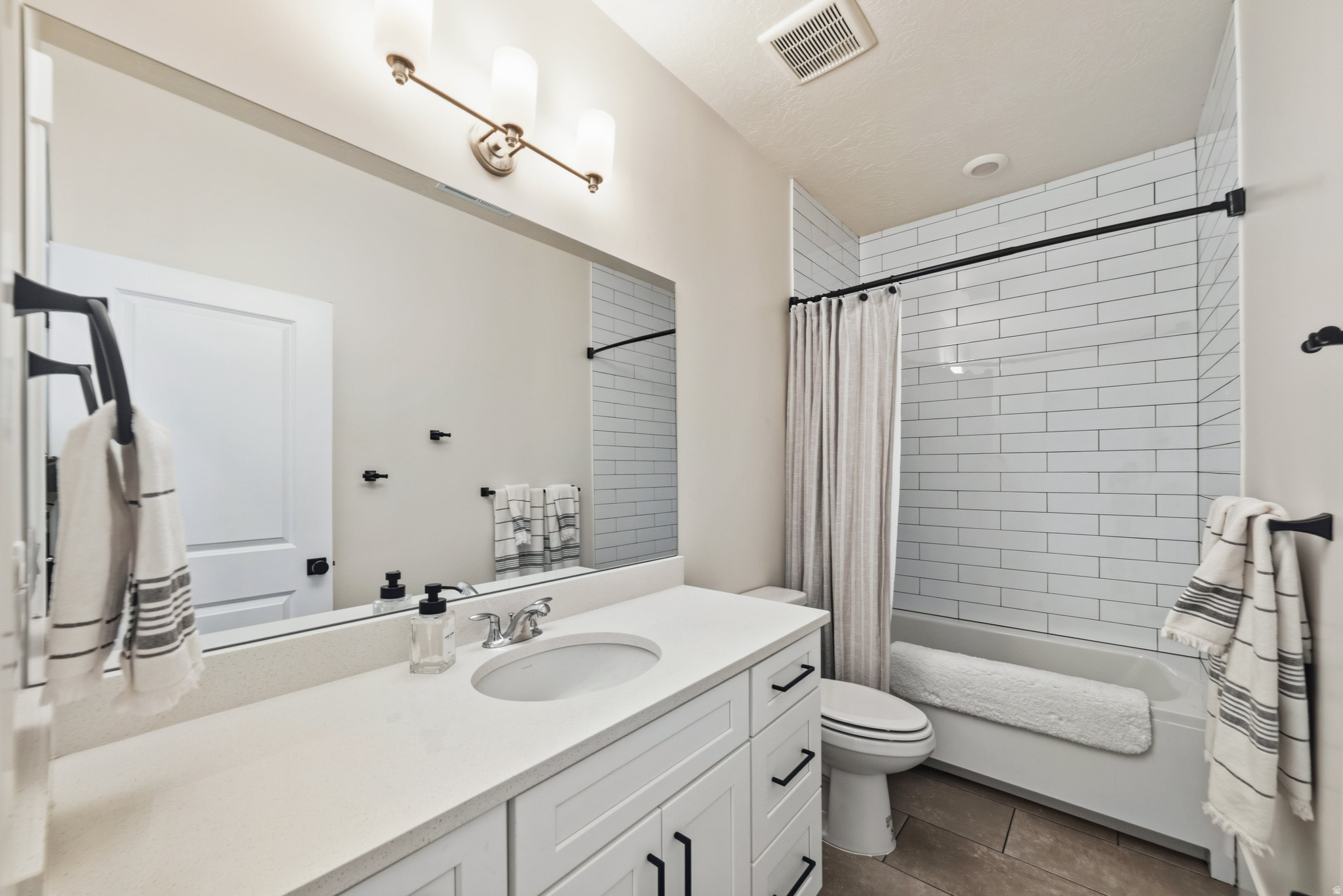 WHITWORTH ESTATES - Residential