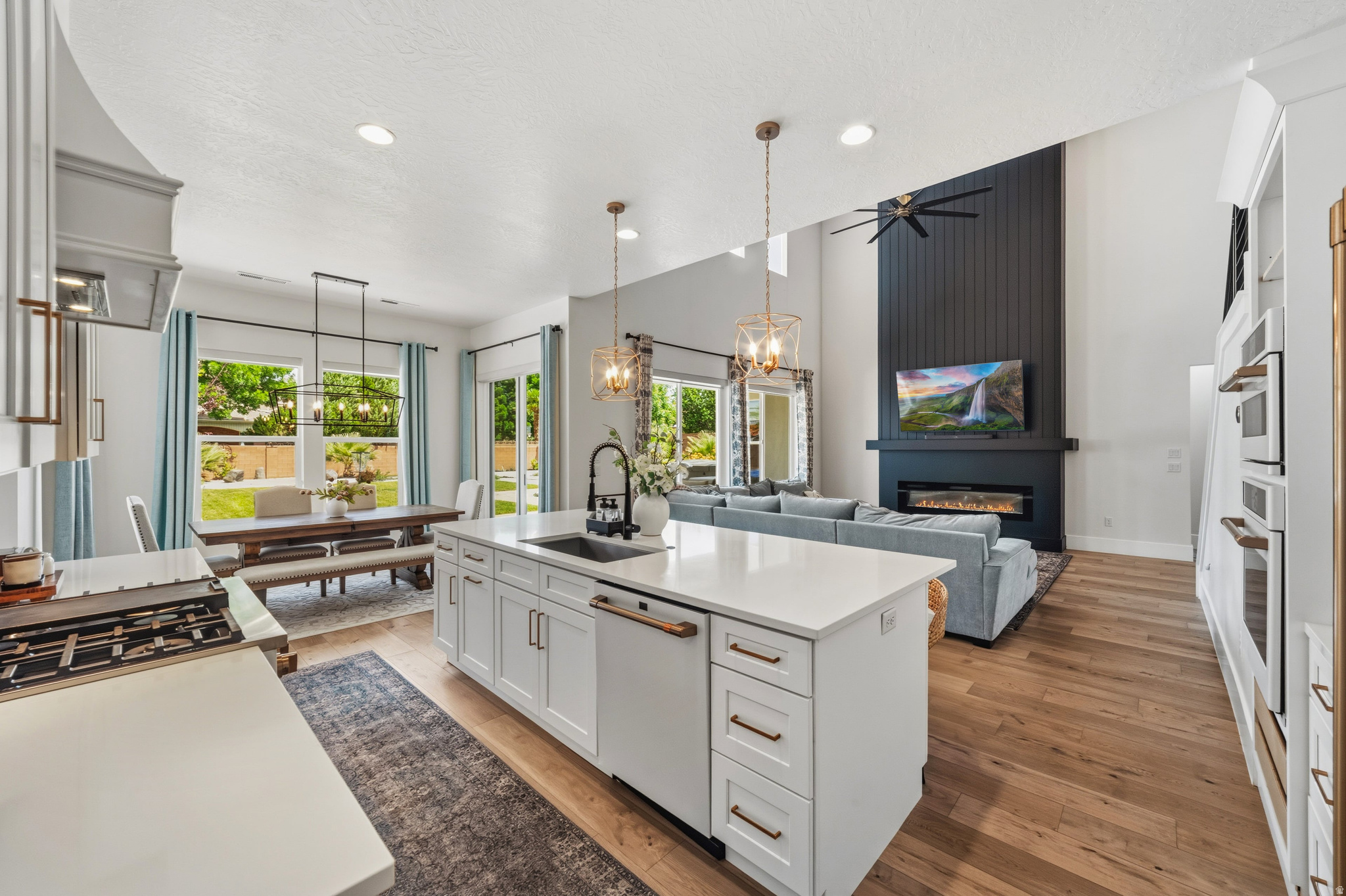 WHITWORTH ESTATES - Residential