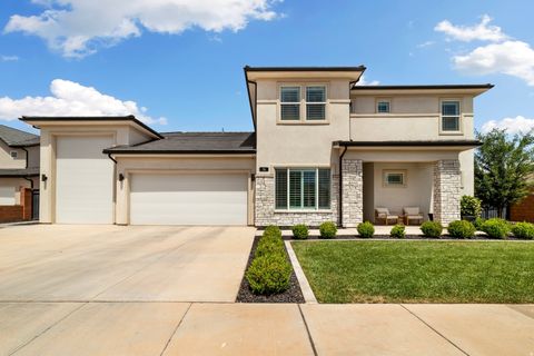 Photo of 74 W ELINOR LN, Washington, UT 84780 (MLS # 2153431)