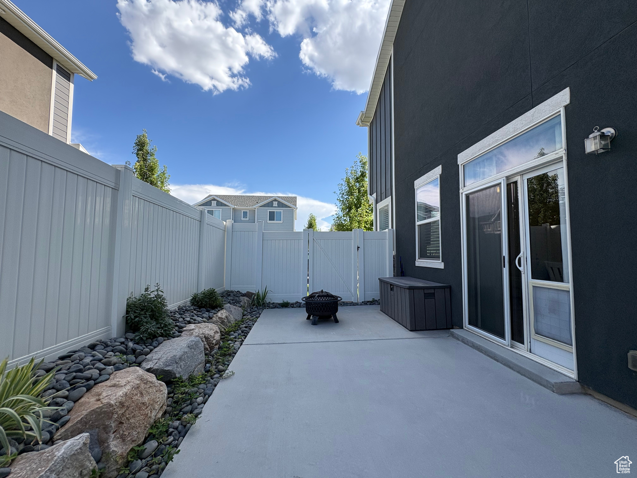 SALT POINT VISTA - Residential