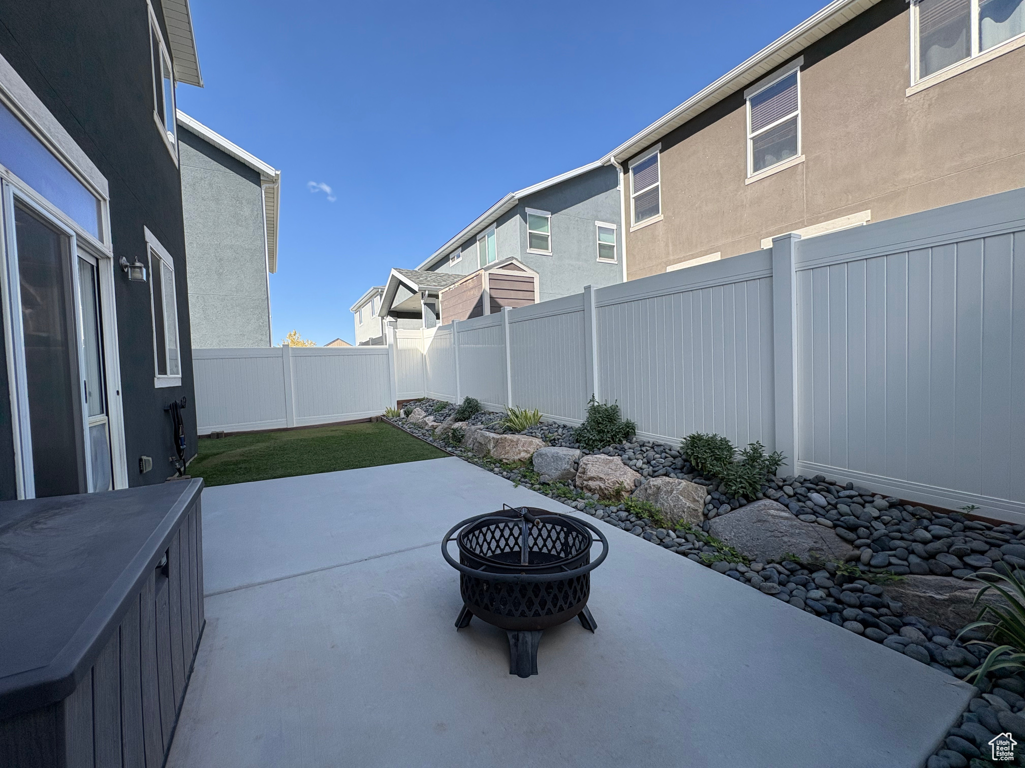 SALT POINT VISTA - Residential