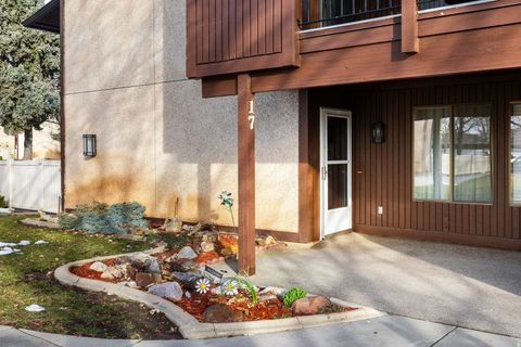 Photo of 325 E 2550 N #17, North Ogden, UT 84414 (MLS # 2139791)