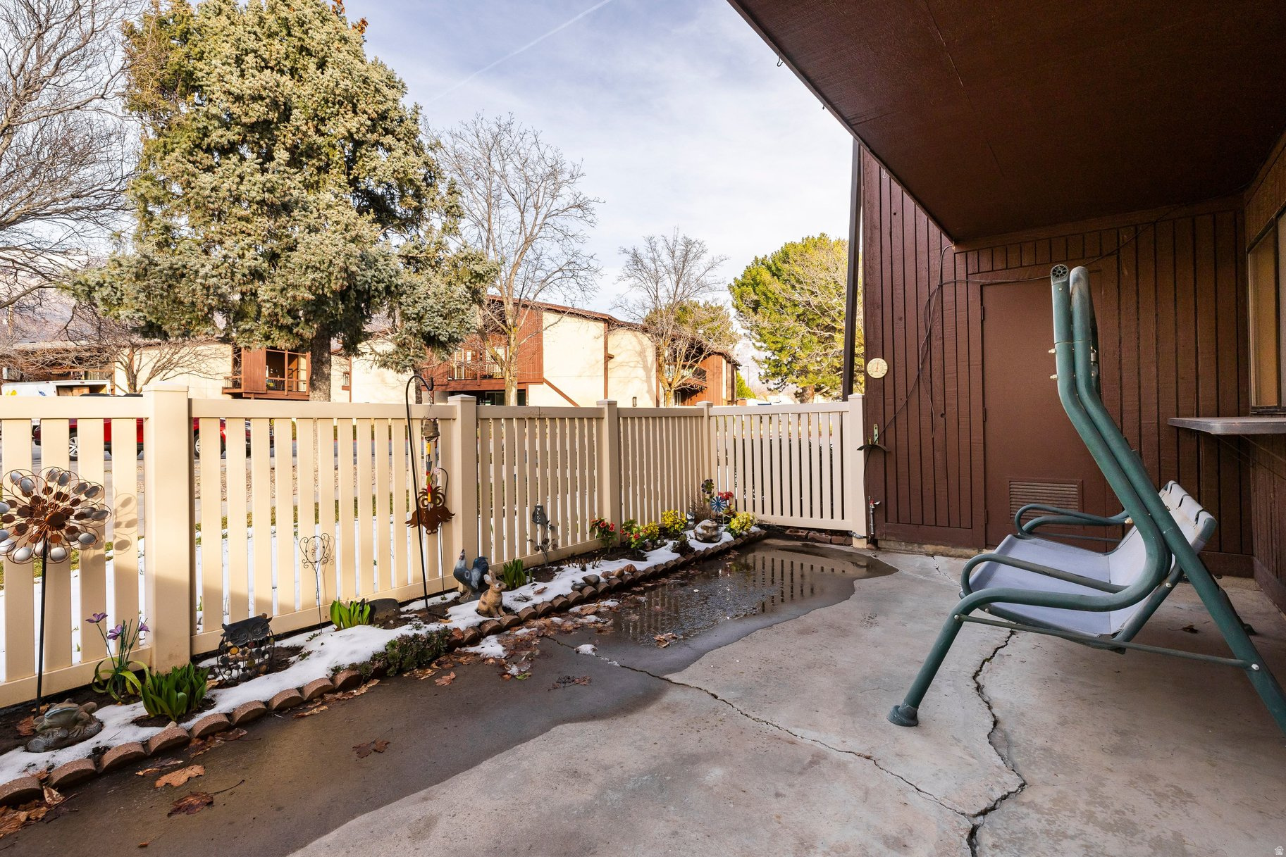 THREE FOUNTAINS - Residential