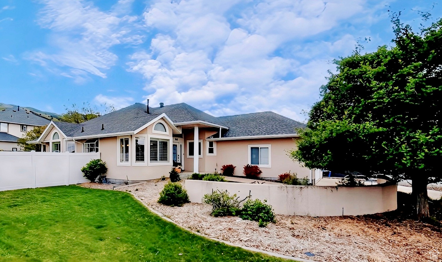 818 Summit Dr, Smithfield, Utah image 1