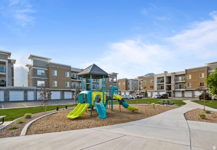 VISTA VIEW - Residential