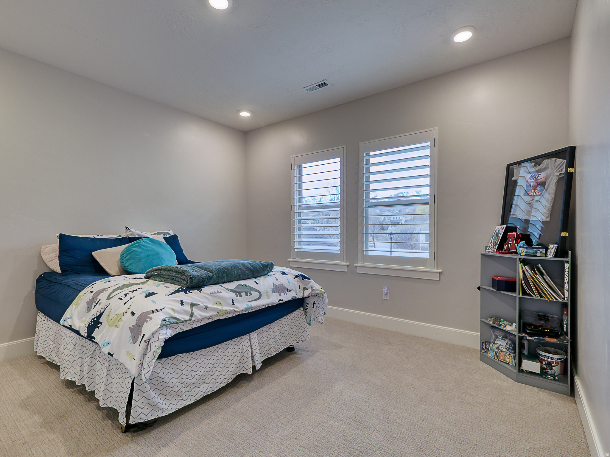 NORTH MEADOW - Residential