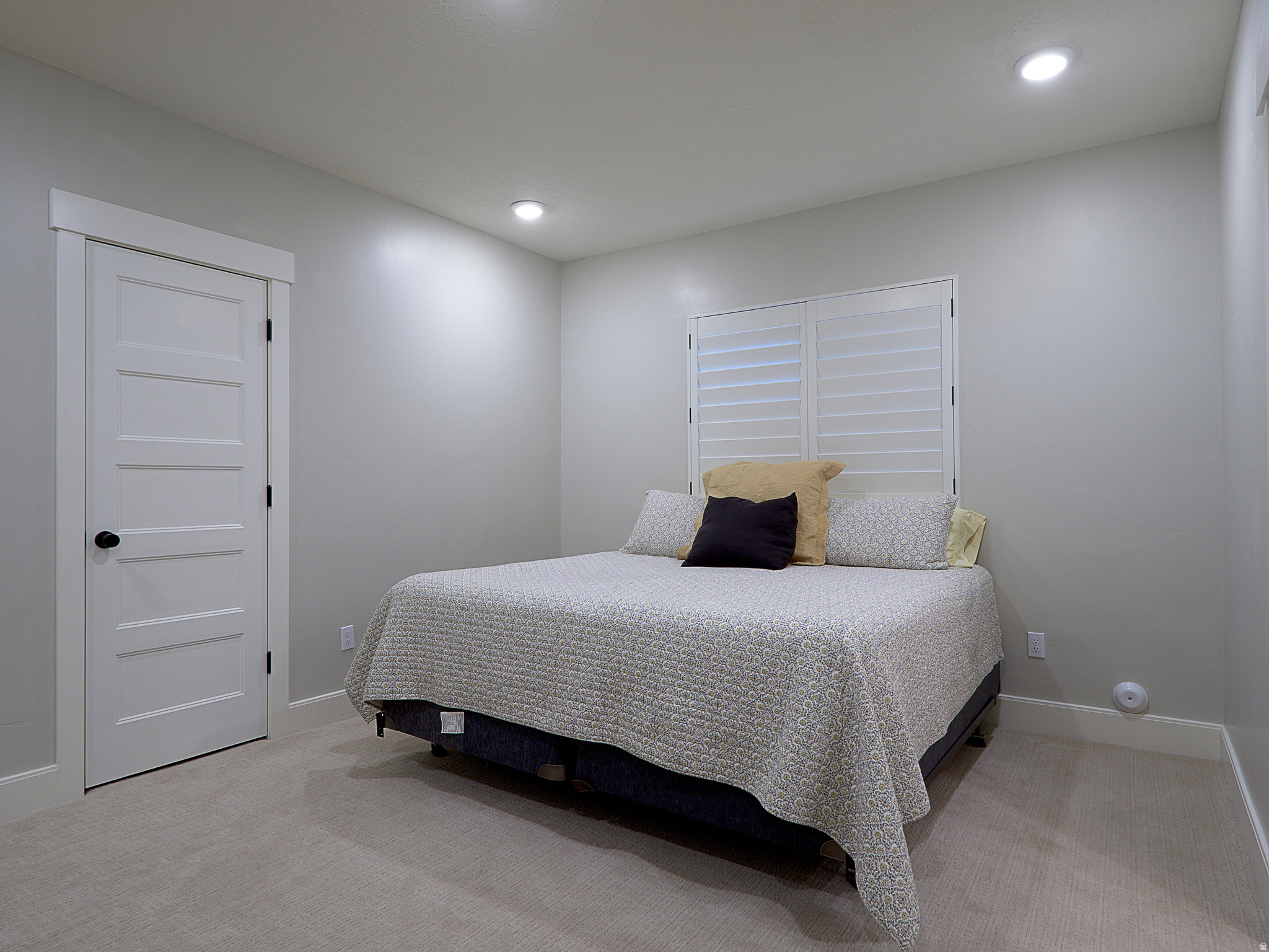 NORTH MEADOW - Residential