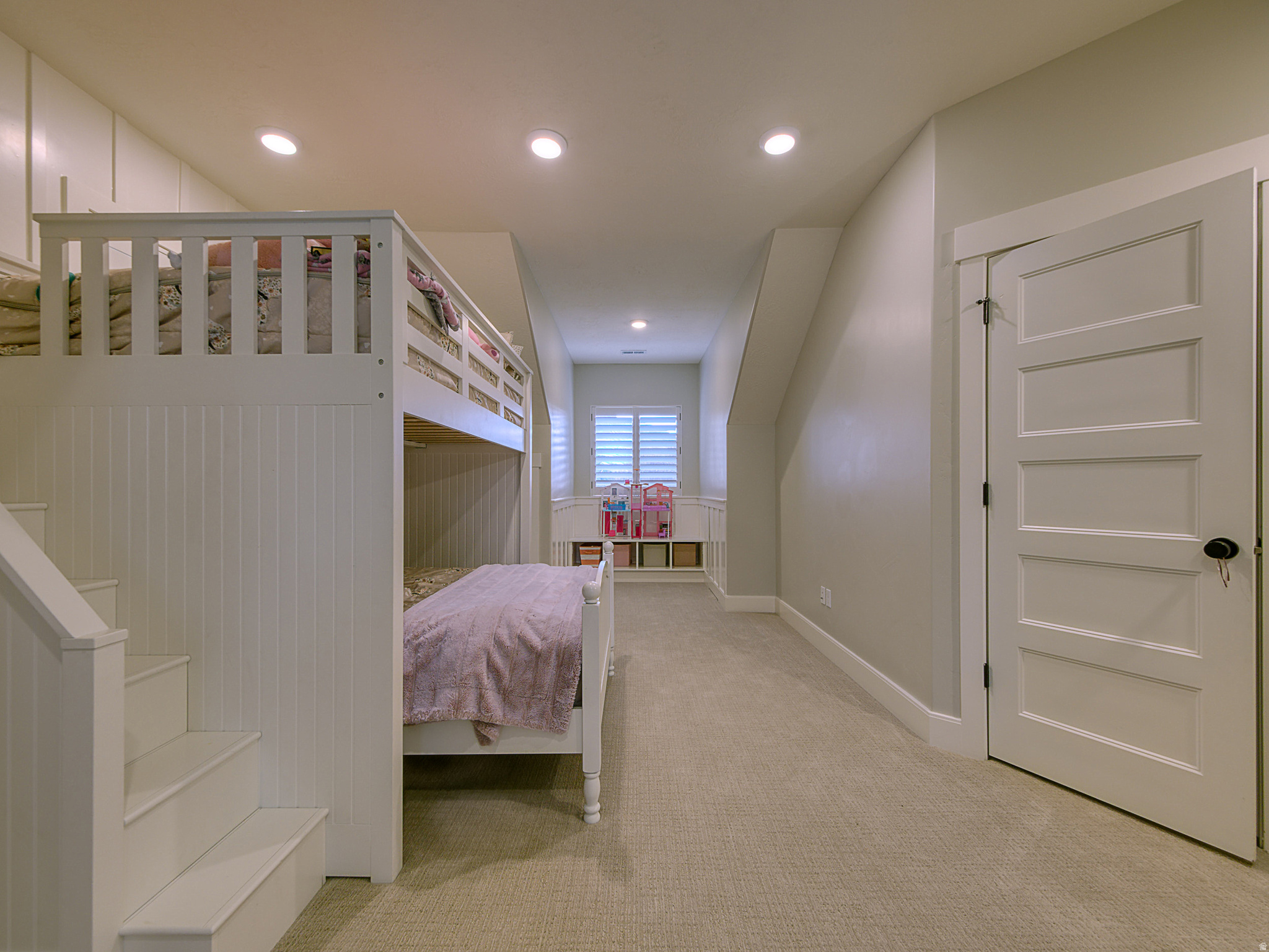 NORTH MEADOW - Residential