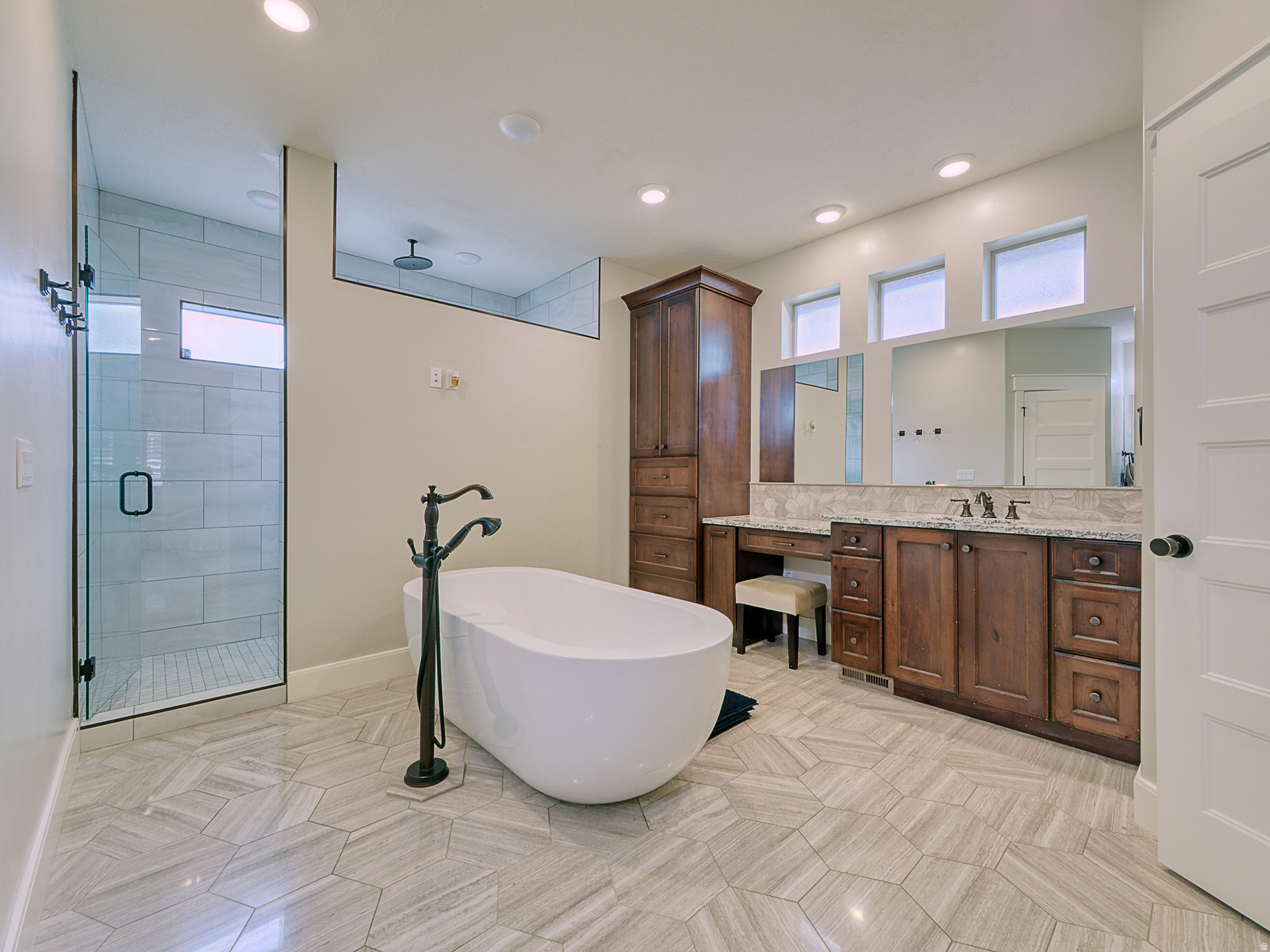 NORTH MEADOW - Residential