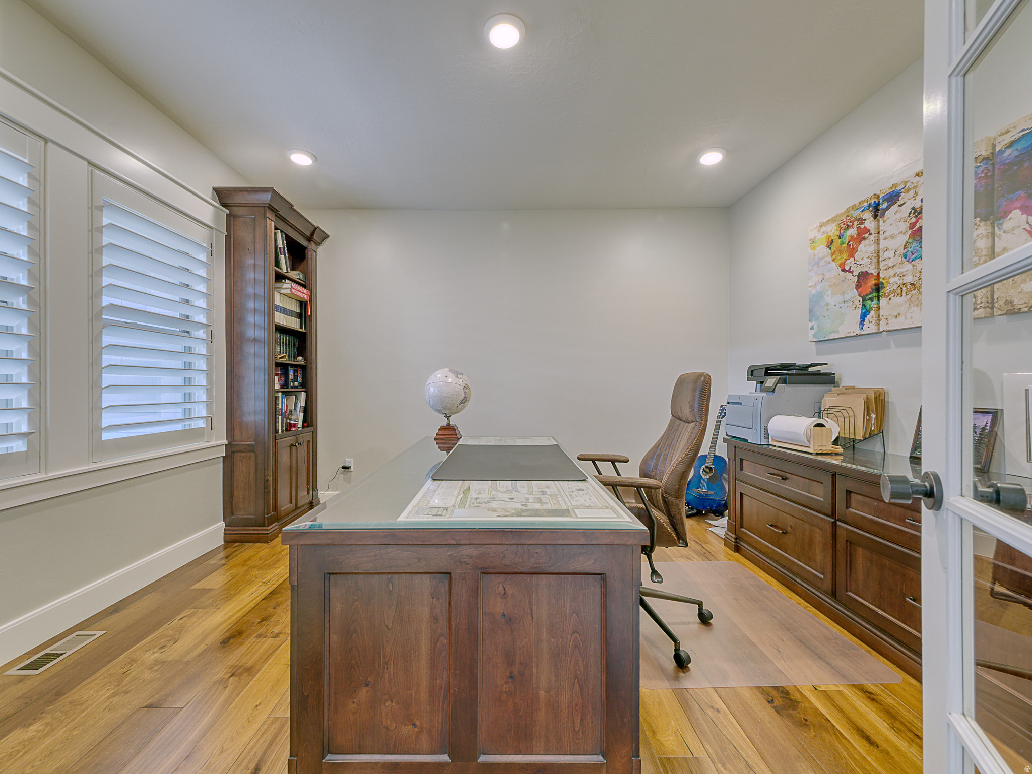 NORTH MEADOW - Residential