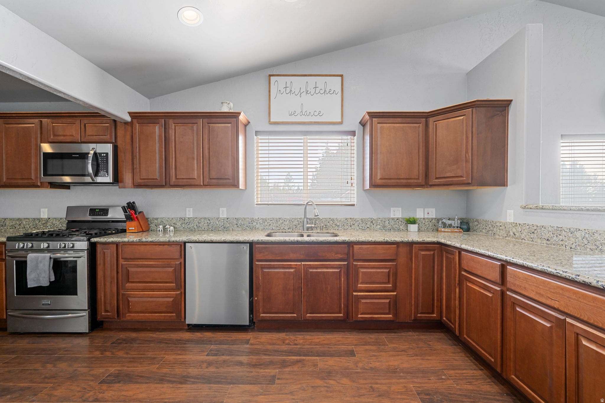 DIXIE DEER EST - Residential