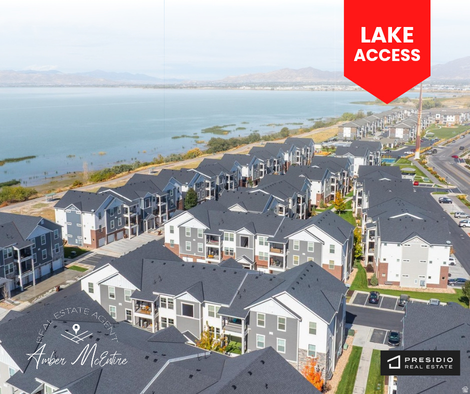 LAKE FRONT - Residential