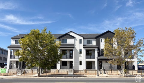 Townhouse For Sale - 11197 S Palette Dr #302<br/> South Jordan, UT 84095