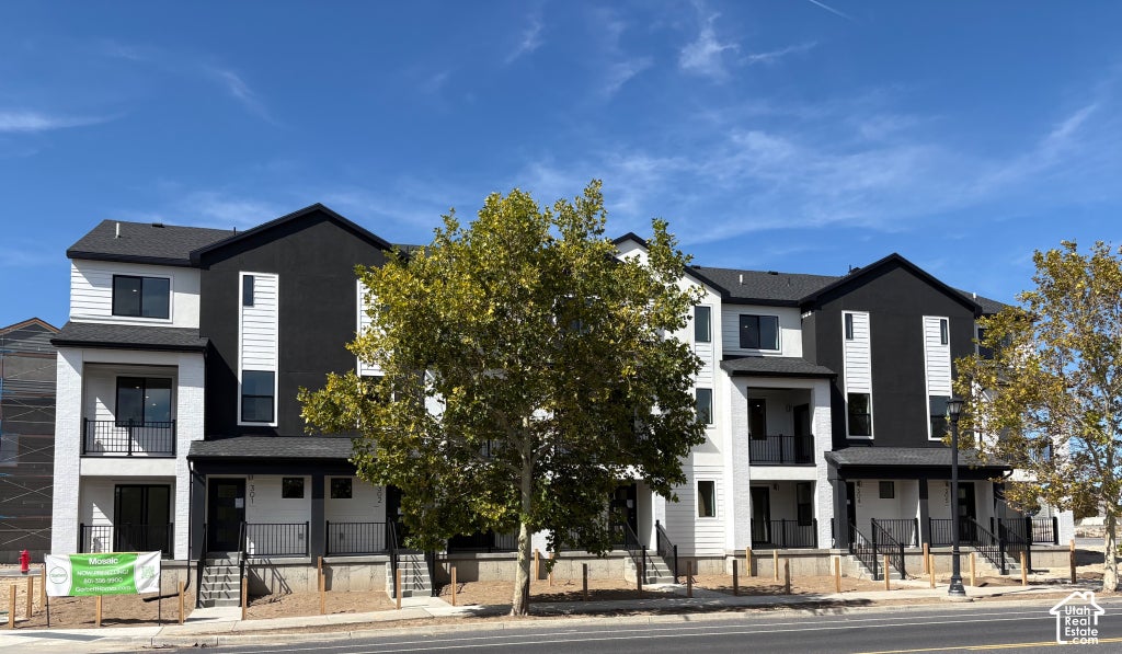Photo of 11197 S PALETTE DR #302, South Jordan, UT 84095 (MLS # 2188232)