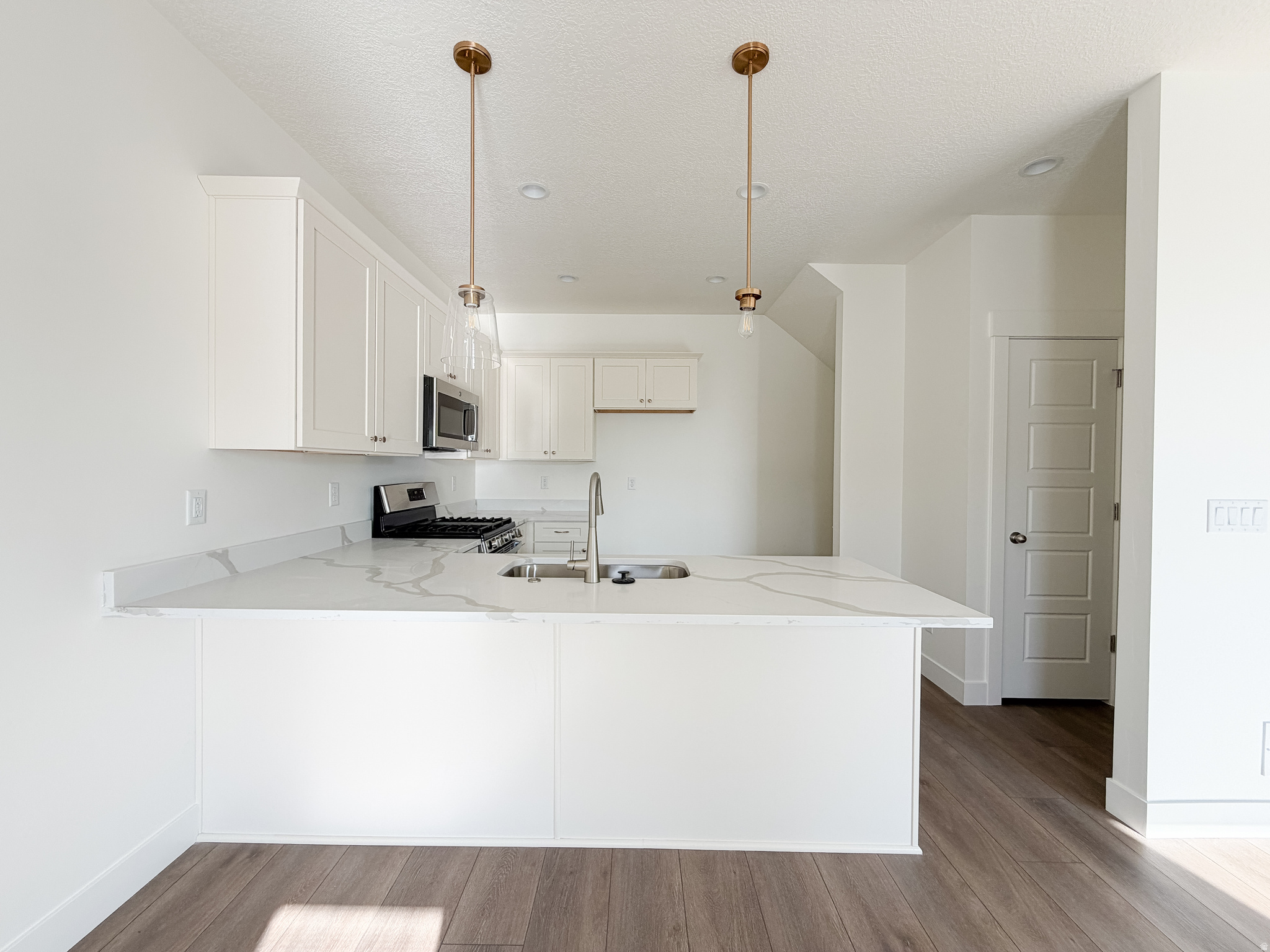 RIDGEVIEW - Residential