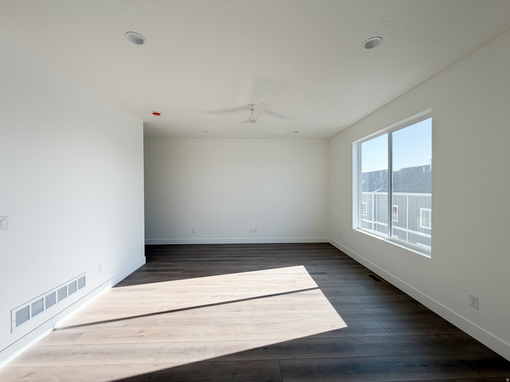 RIDGEVIEW - Residential