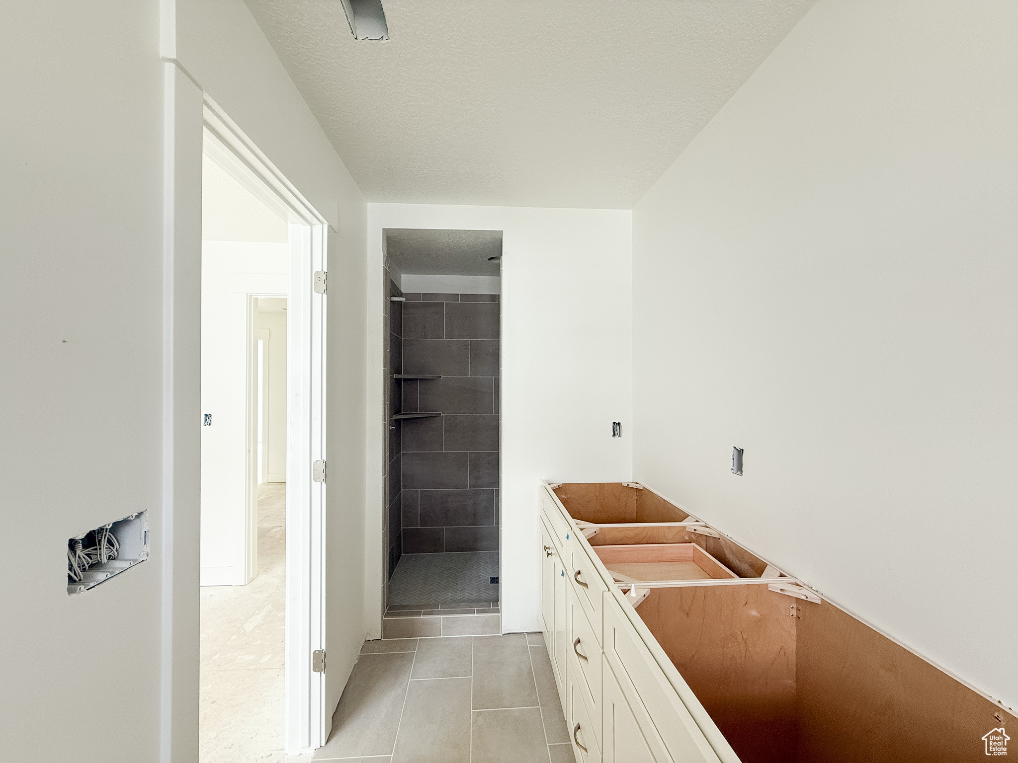 RIDGEVIEW - Residential