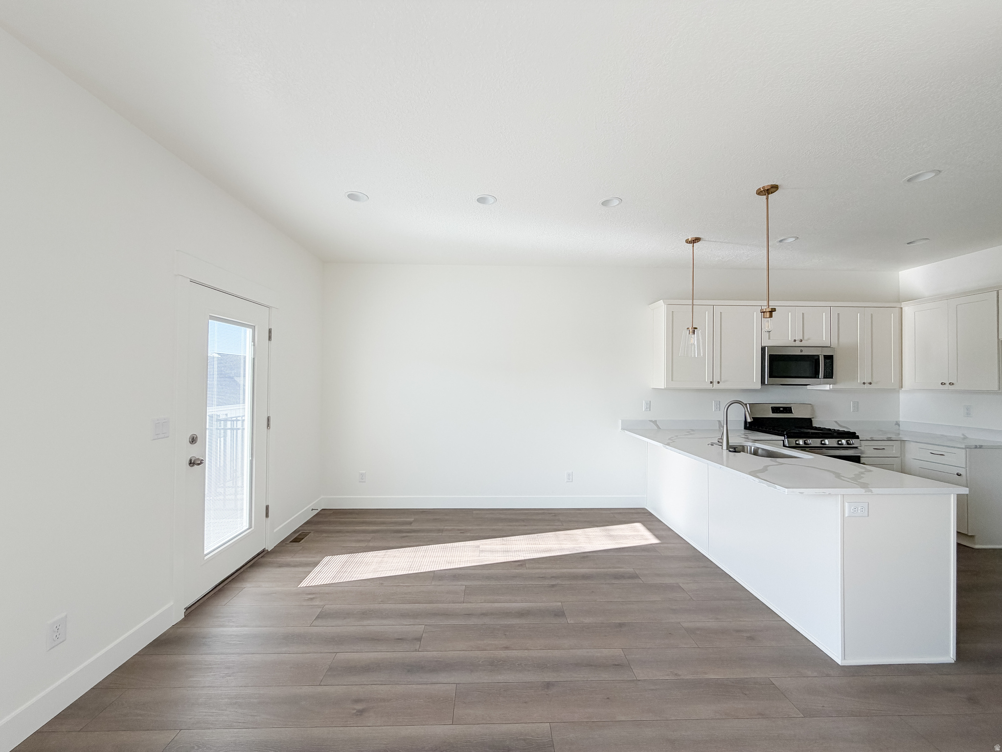 RIDGEVIEW - Residential