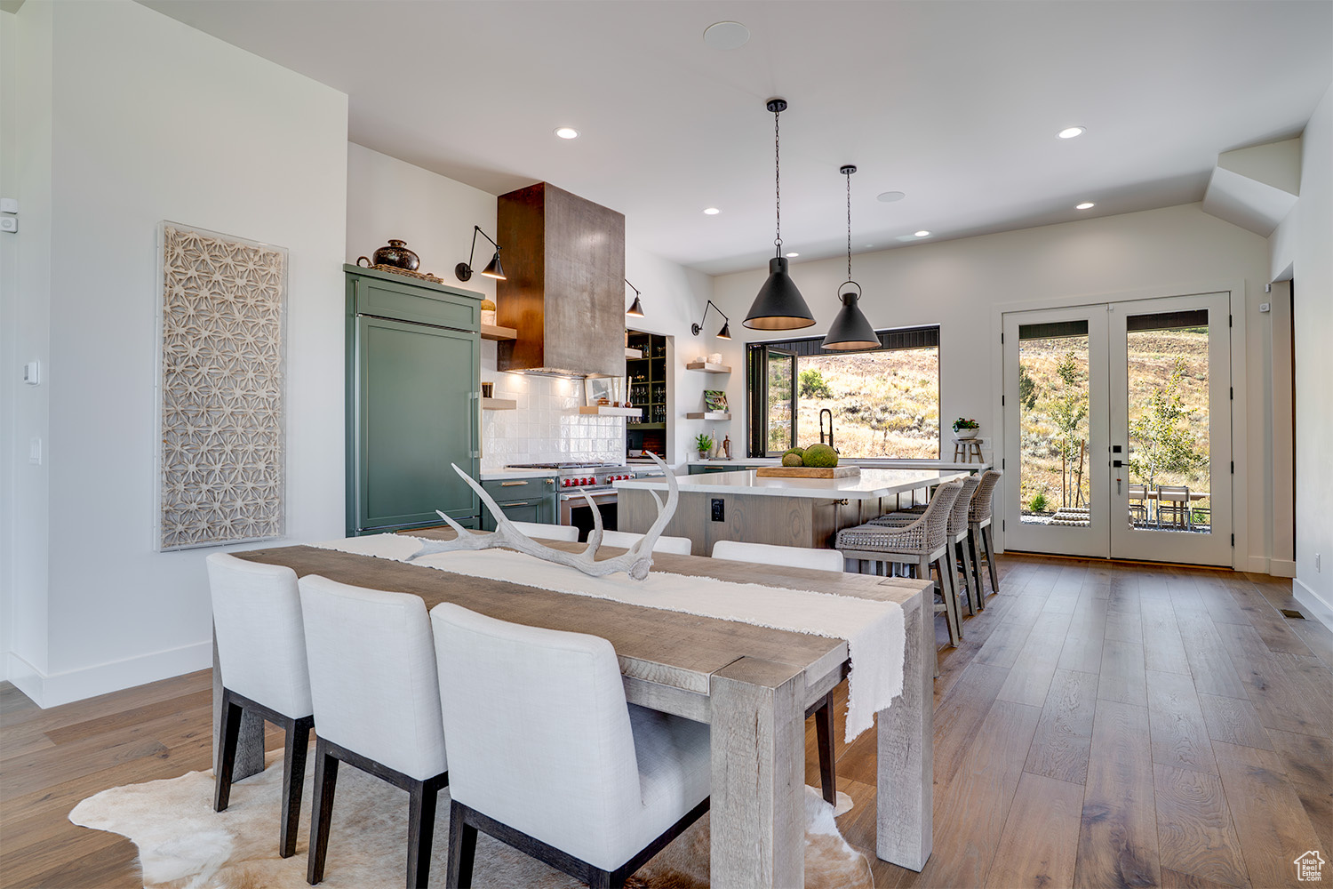 BENLOCH RANCH - Residential