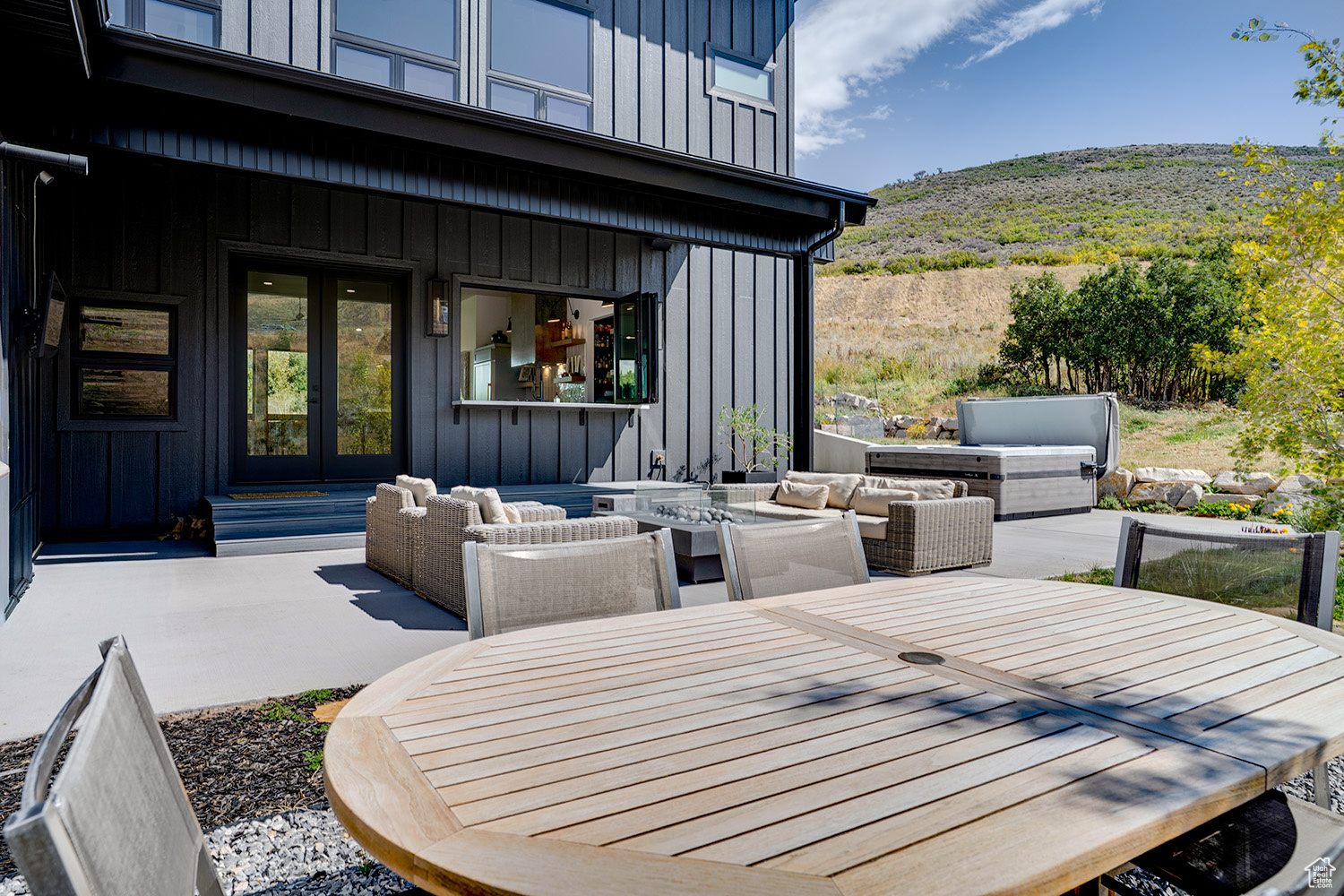 BENLOCH RANCH - Residential