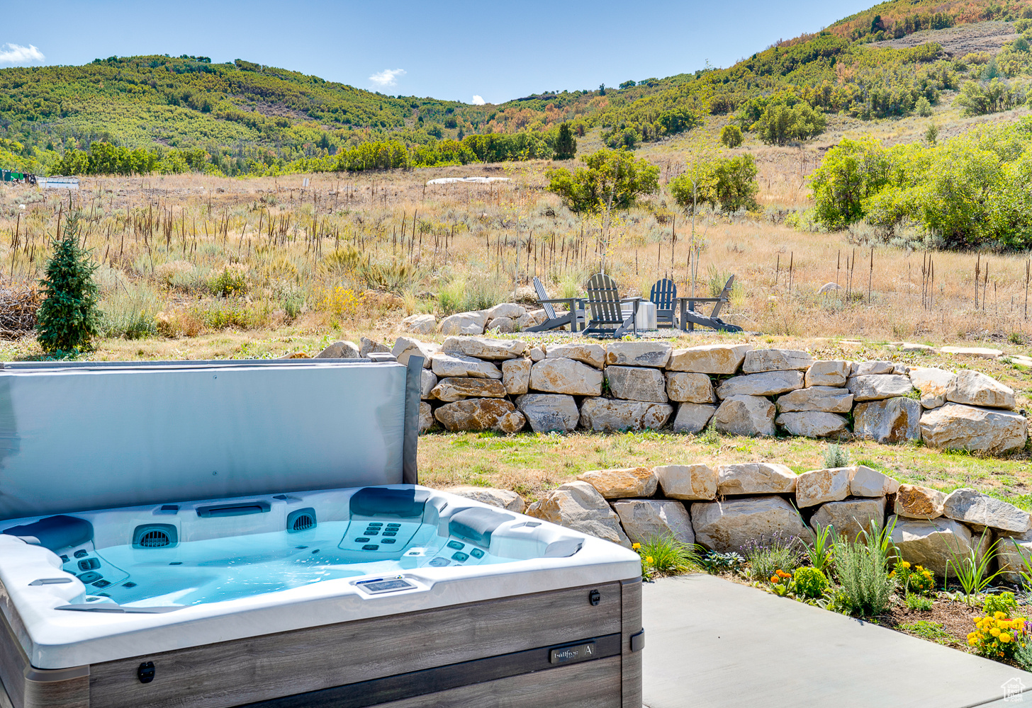 BENLOCH RANCH - Residential