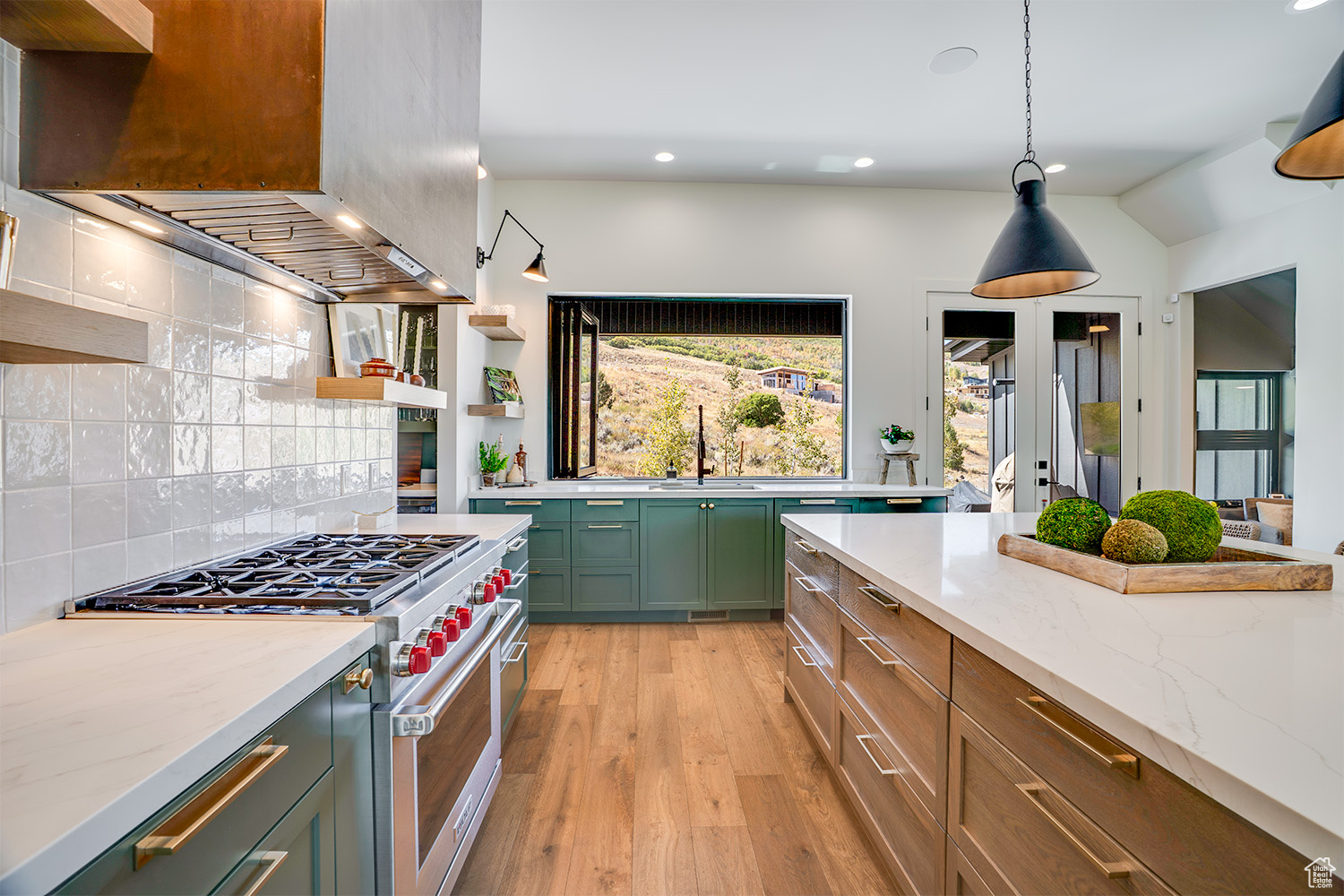 BENLOCH RANCH - Residential